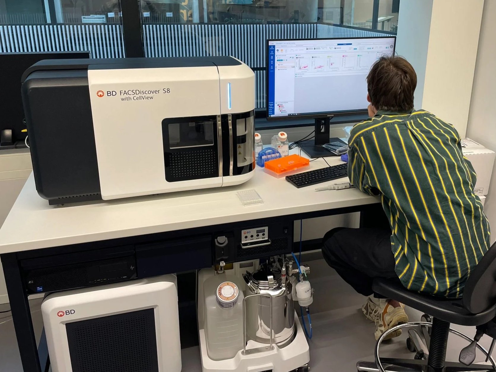 Update | Our new FACS device