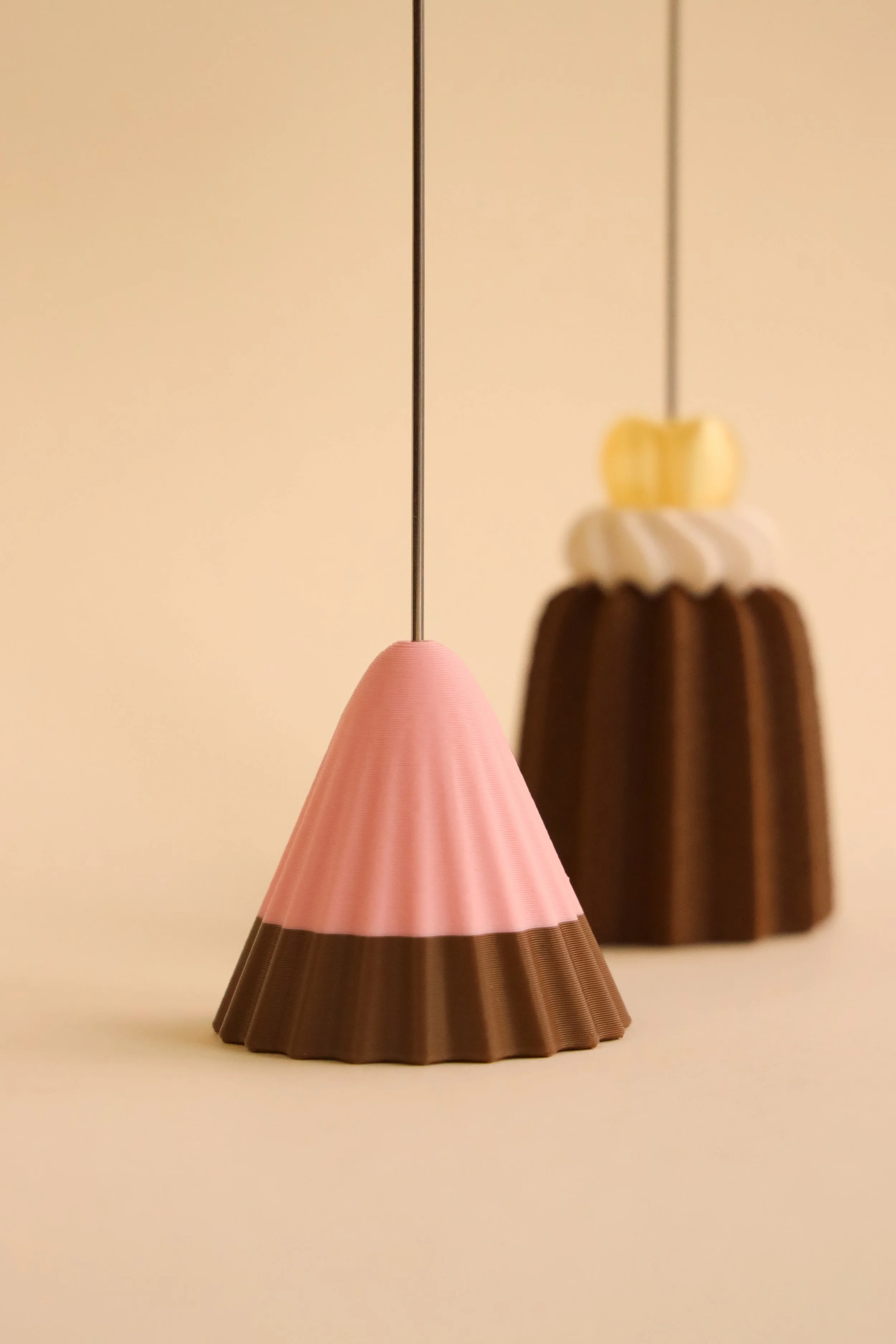 StrawberryChocoMemoHolder (4).jpg