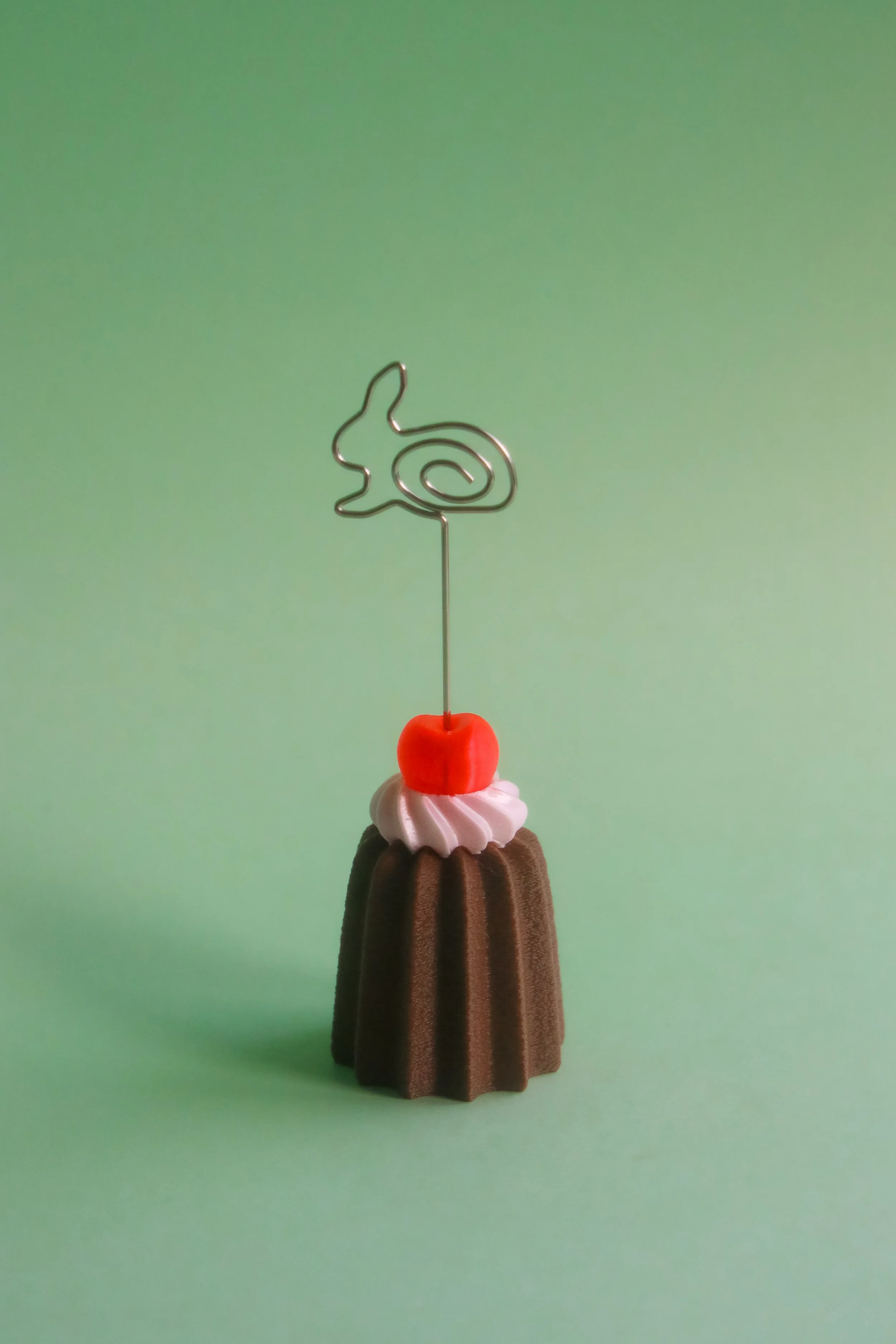 [NEW!] Bunny Canelé Memo Holder (Special Edition)