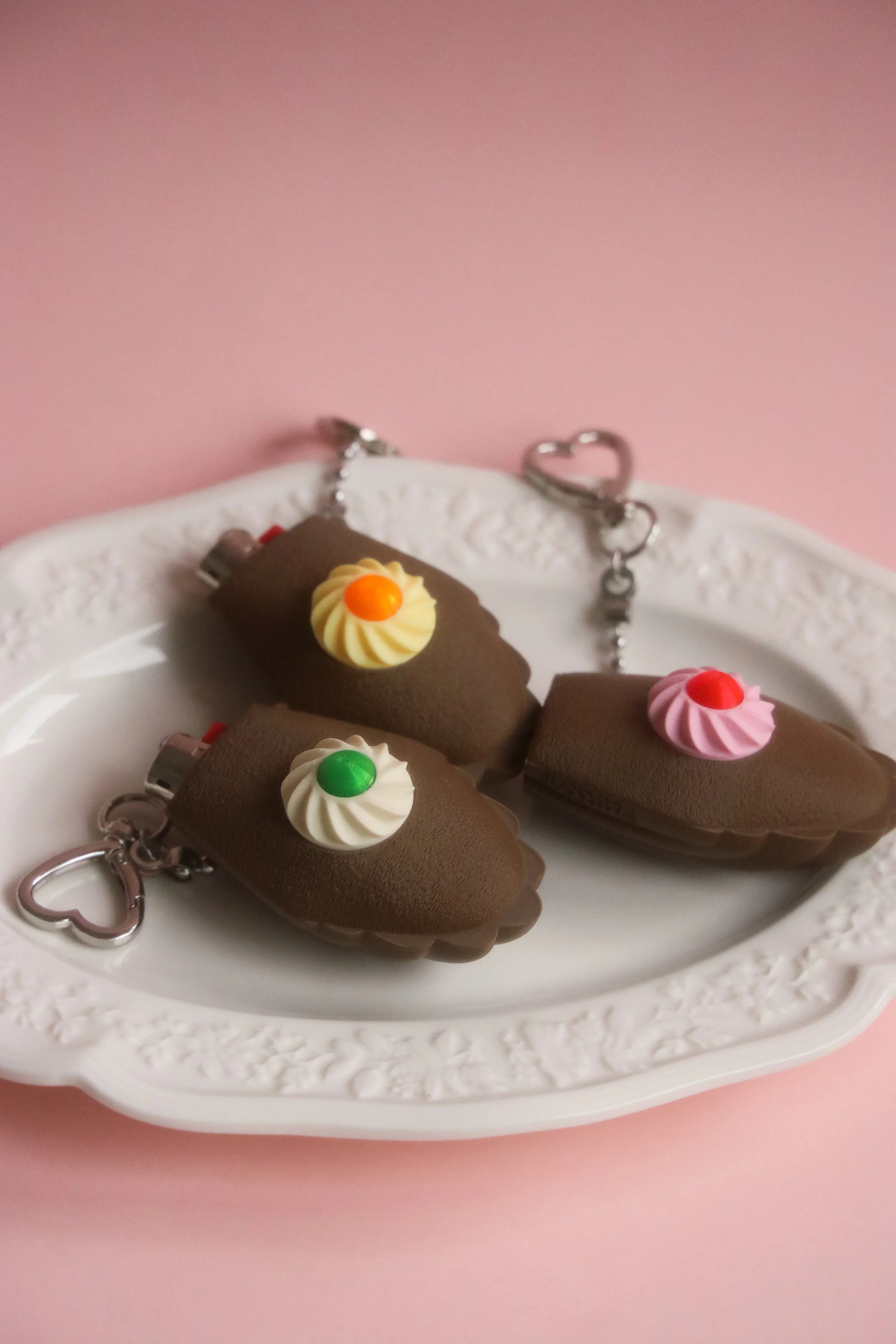 2-Way Madeleine Keychain (Earbud & Lighter Case)