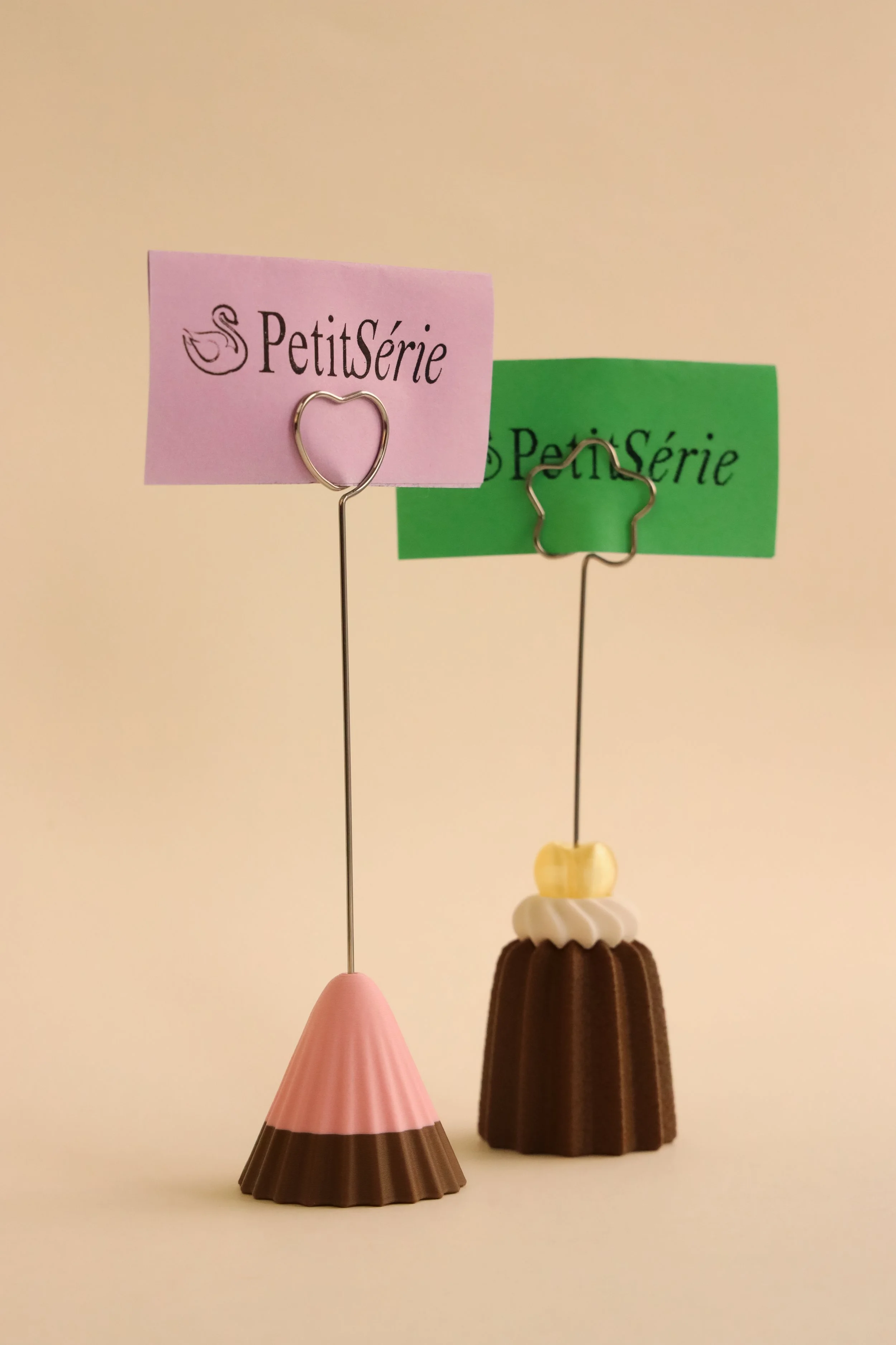 StrawberryChocoMemoHolder (3).jpg