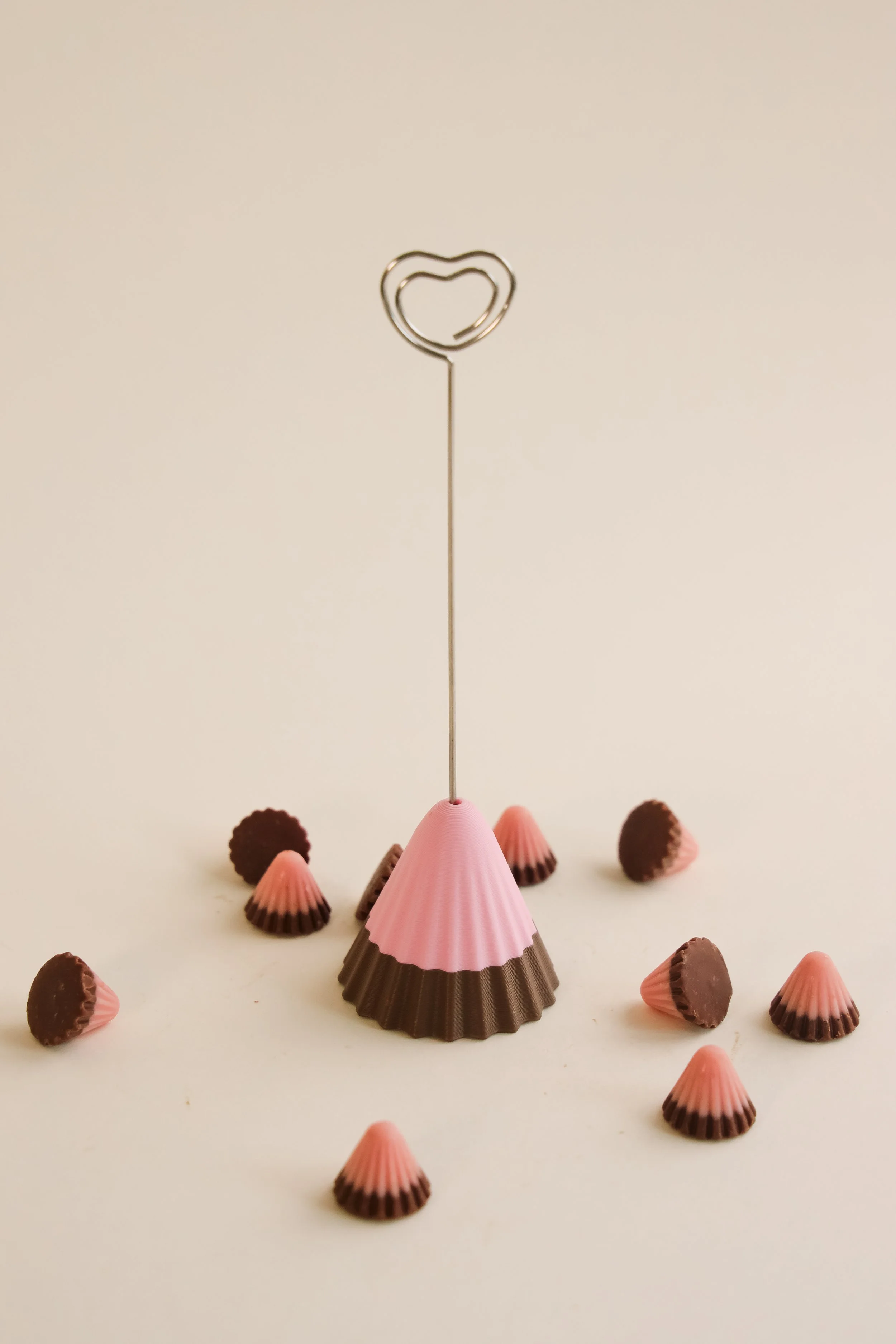 Strawberry Chocolate Memo Holder