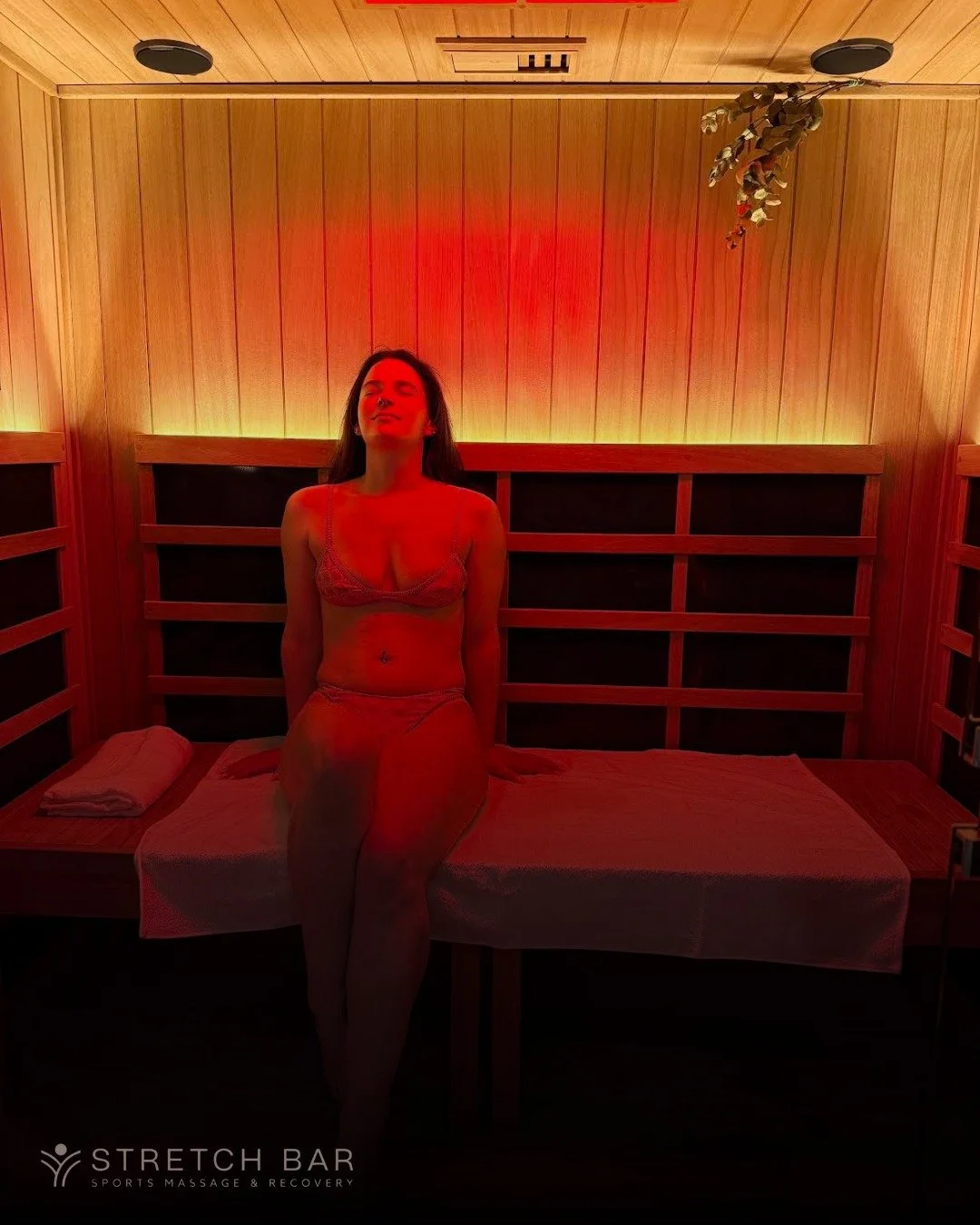 No plans. No conversation. Just some time to yourself. 🔥❄️

You don't need to bring anyone along to enjoy our Private Recovery Suite.

Move between the infrared sauna and ice bath at your own pace, brave the cold bucket shower, relax in between... a