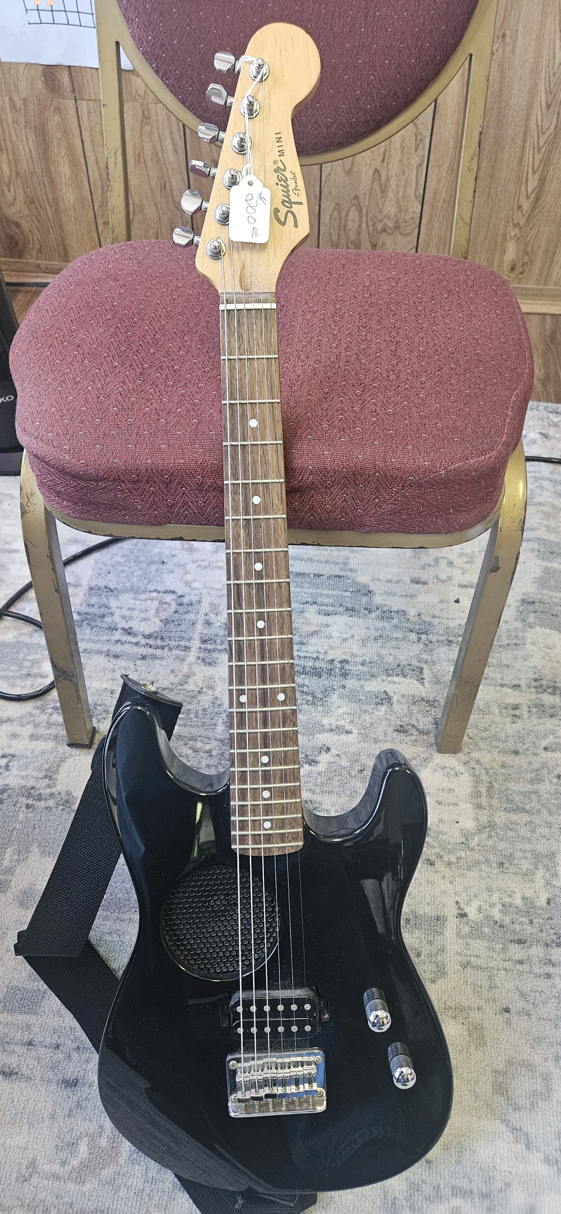 Mini Squier by Fender Electric Guitar with Built-in Speaker
