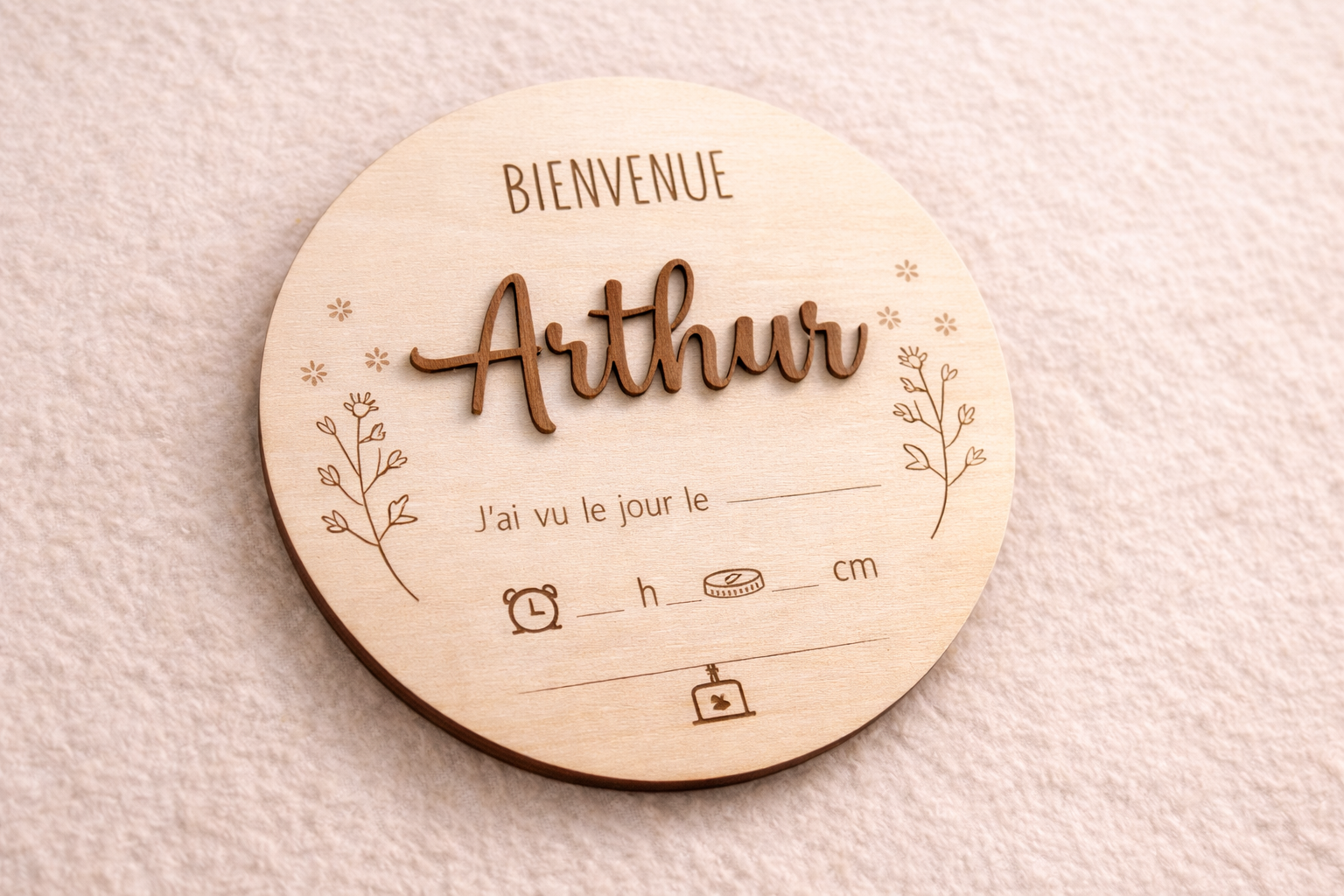 Plaque de naissance personnalisée en bois