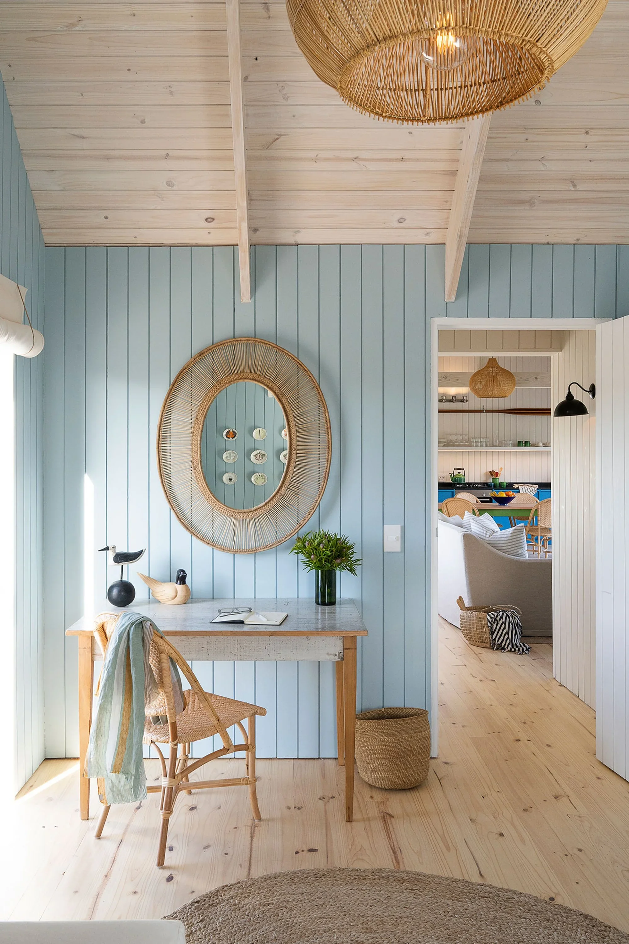 Interior Coot Club room view: A sensory hospitality audit of lodge interiors, ensuring that decor and atmosphere remain consistent with the brand’s heirloom strategy.