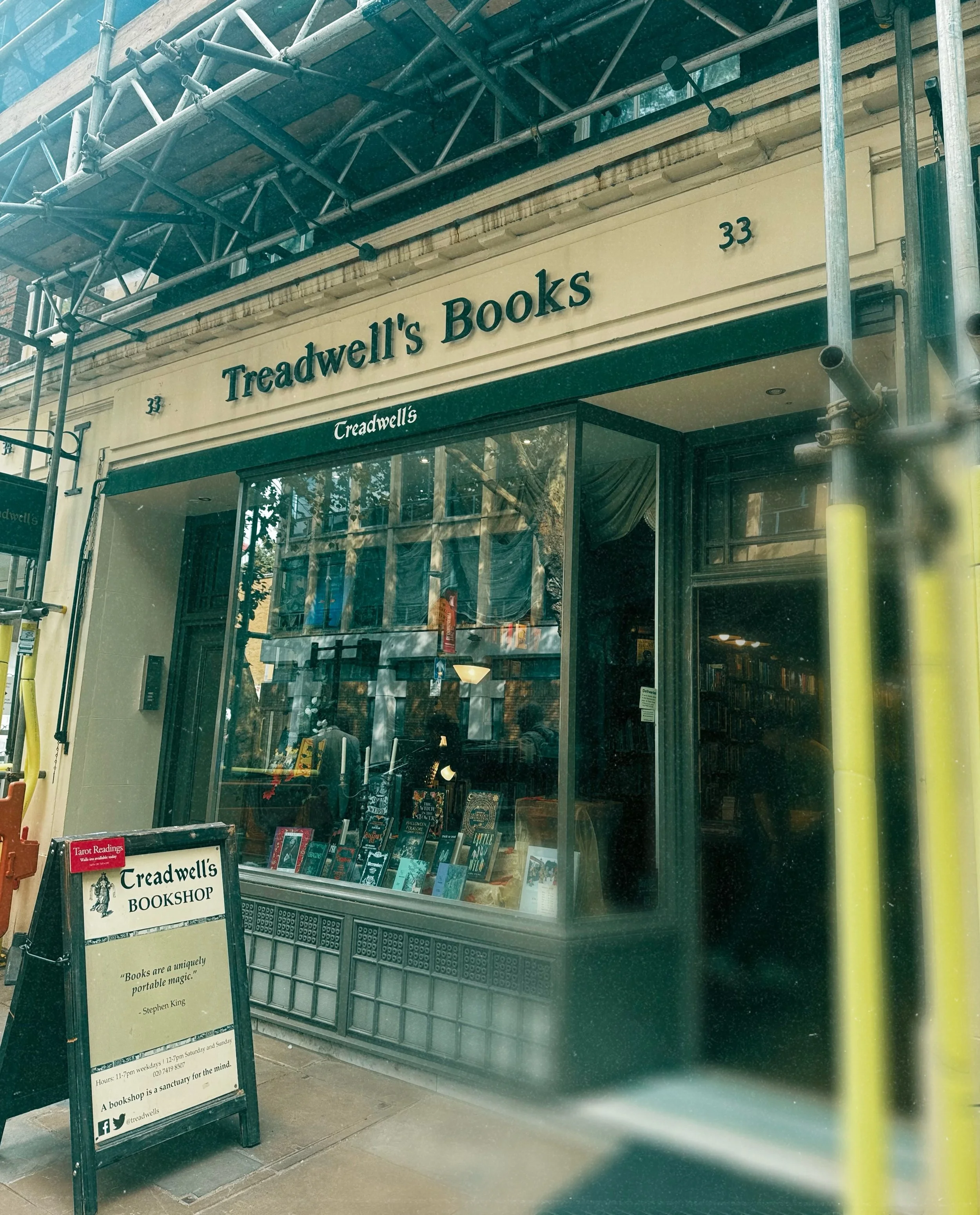 Continuing my Halloween 🎃 occasional series of posts that I started last year of cool spooky 👻 places to visit in London.....

I think my favourite bookshop in the whole of London is probably @treadwellsbooks on Store Street.
It's an entire booksho