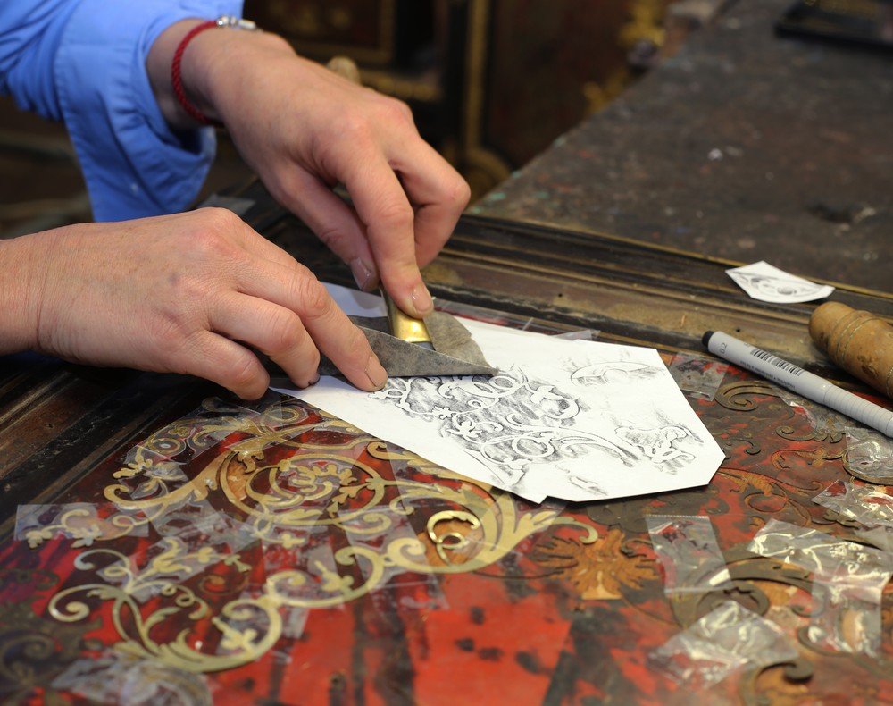 restauration-meubles-boulle-paris.jpg