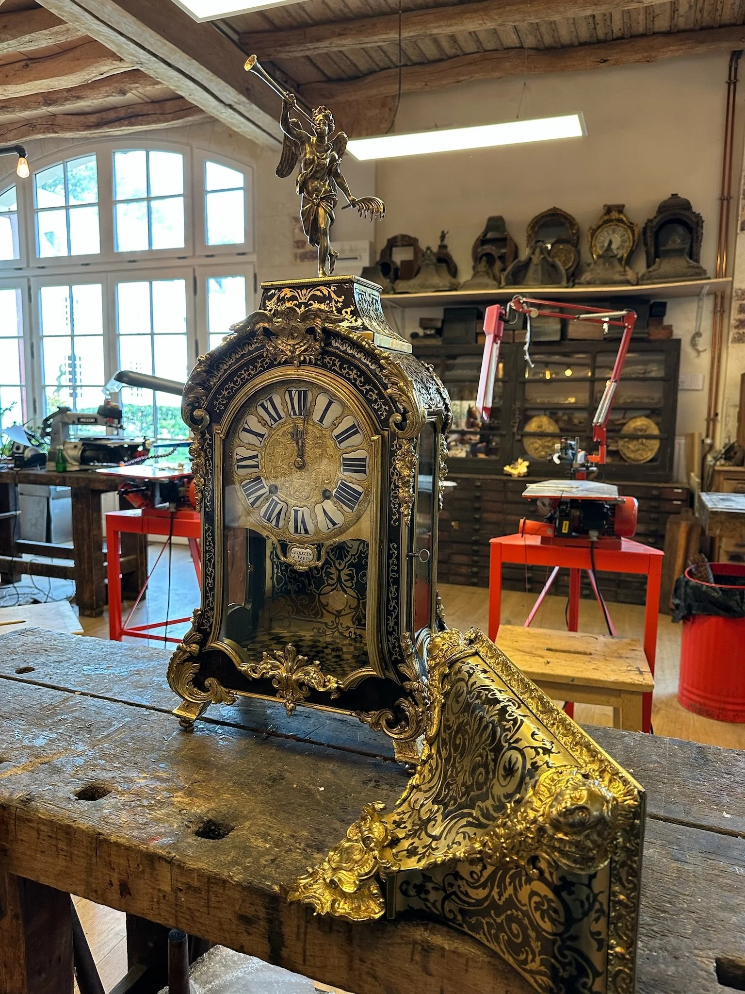 Restauration d’un cartel d’époque Louis XIV