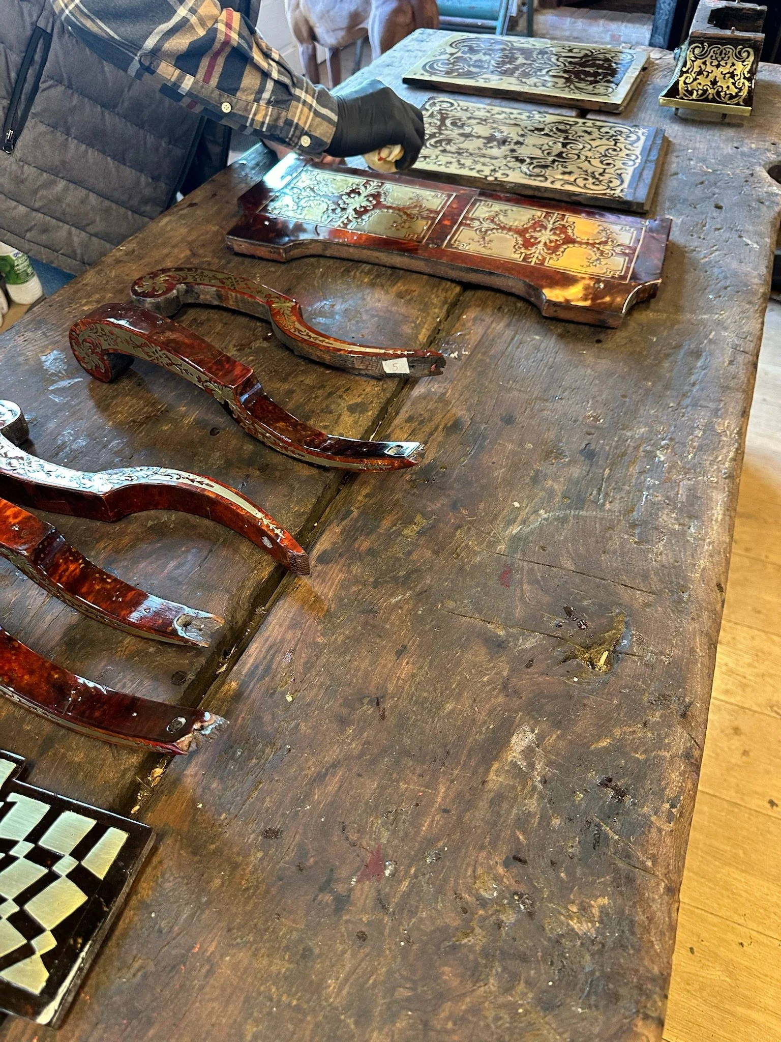 Atelier marie-helene-poisson-ebeniste-boulle Restauration  Socle du Palais du Parlement de Grenoble_20.jpeg