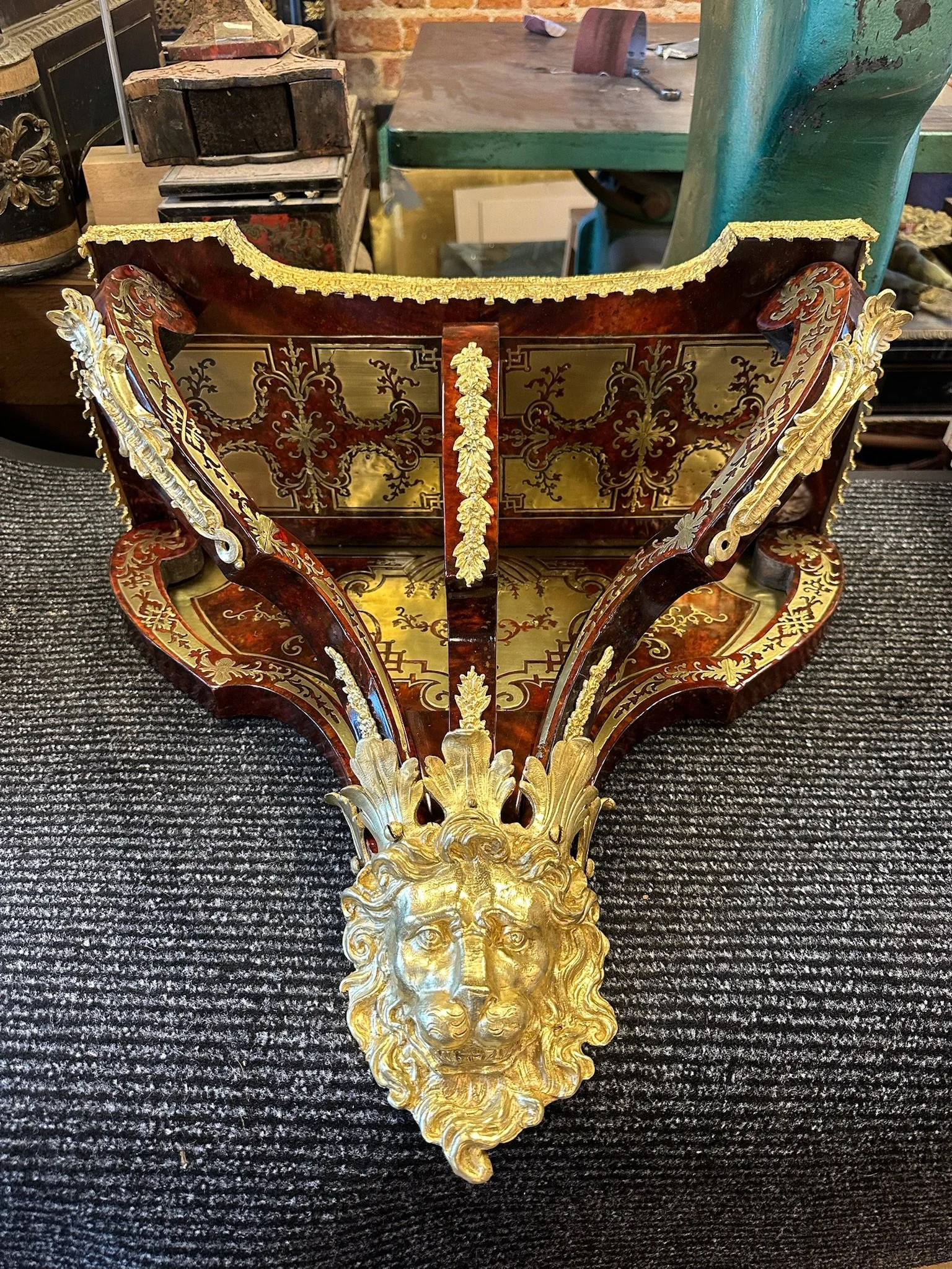 Restauration d’un socle du Palais du Parlement de Grenoble
