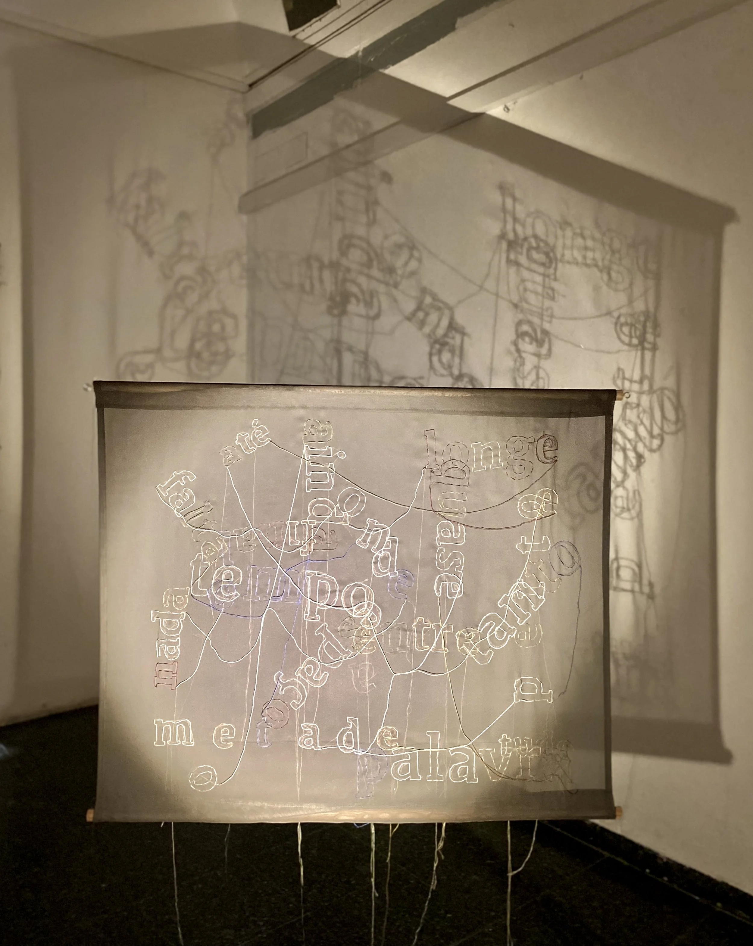 Entre o destino e a origem