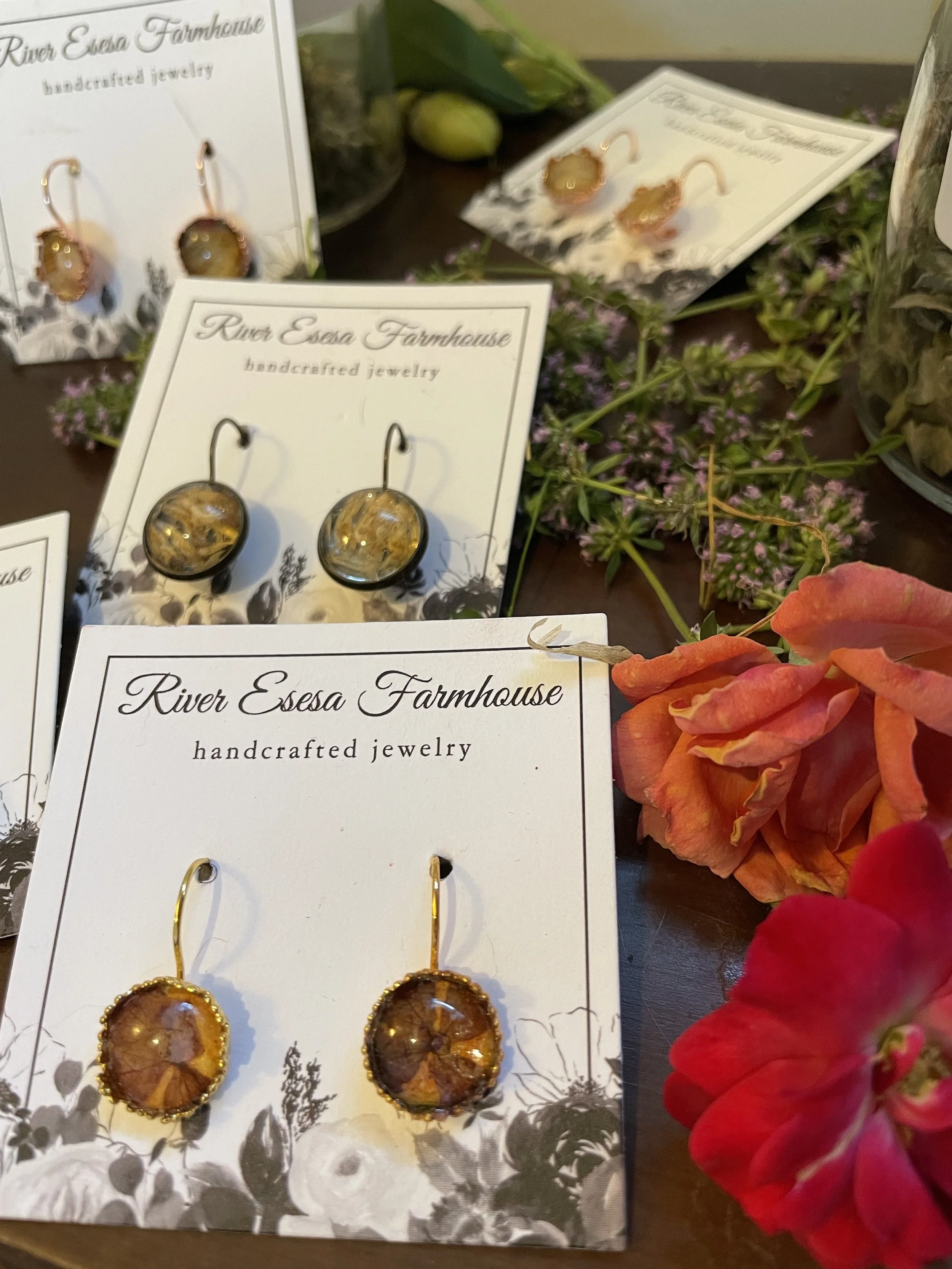 Nature-Inspired Pressed Flower & Handcrafted Clay Flower Earrings — Made on the Farm