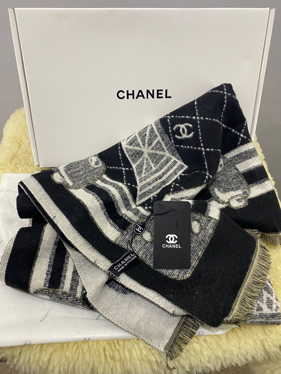 Large CHANEL Beauty Black & Ivory Cashmere Silk Scarf Made in France – Eiffel Tower_CC Logo, New with Tag_Box (VIP Gift) 65cm x 195cm