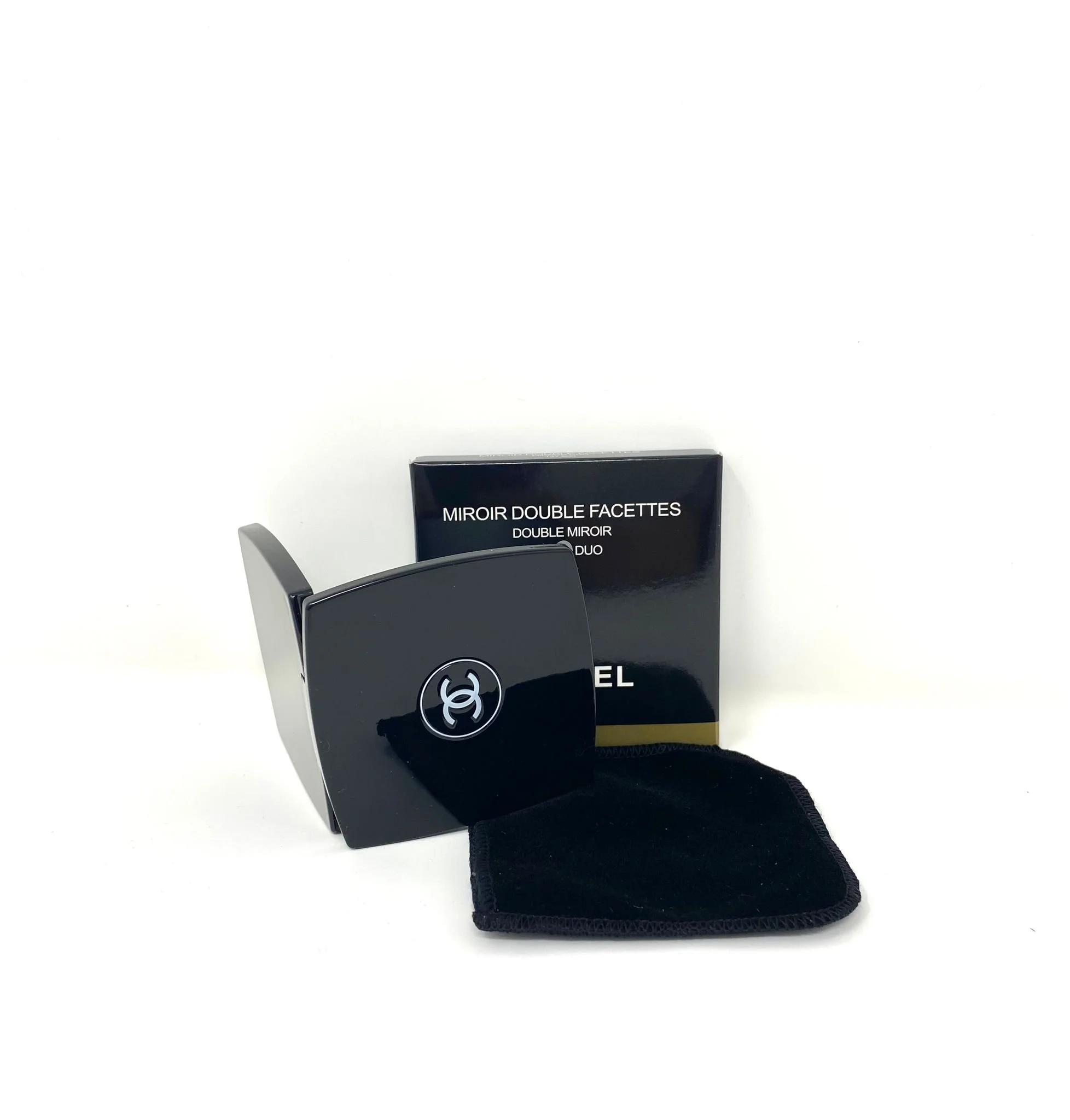 CHANEL Beauty CC Logo Black Double Facette Compact Mirror New/Box (VIP Gift)