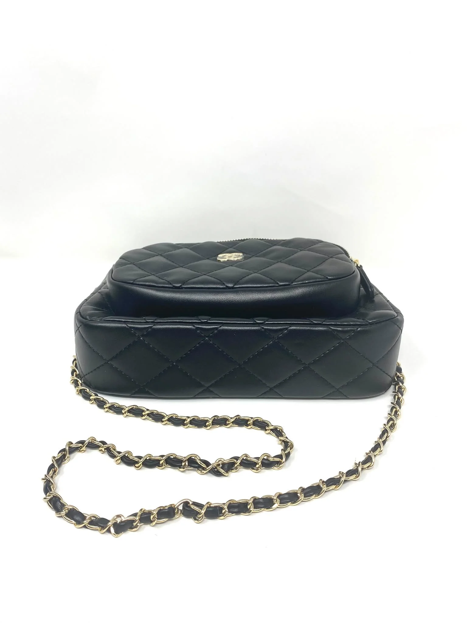 CHANEL Beauty Black Matelassé Quilted Makeup Bag on Chain with Box (VIP Gift) Made in France