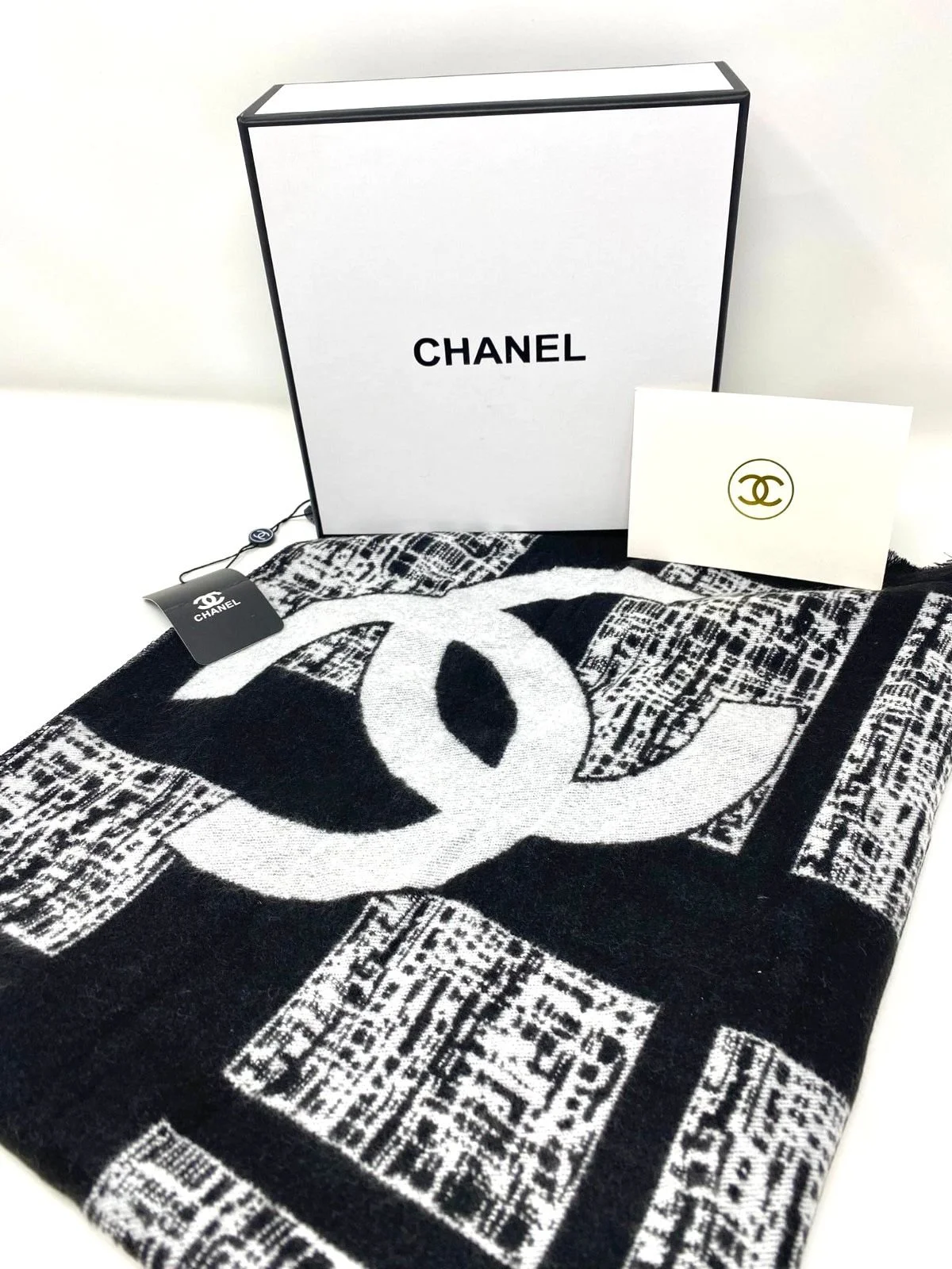 Large CHANEL Black & White Cashmere-Silk Scarf – VIP Gift – Made in France – With Gift Box