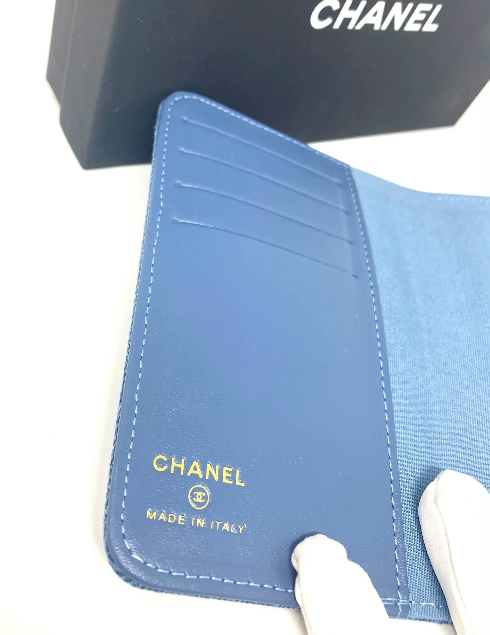 CHANEL Beauty CC Logo Blue Denim Passport Holder with Box (VIP Gift)
