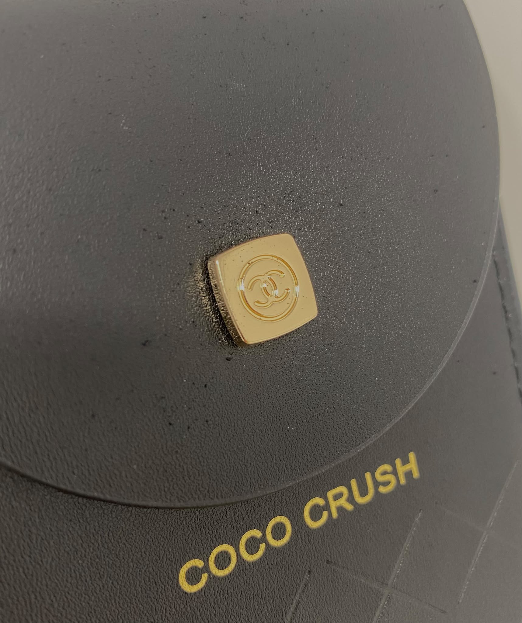 CHANEL Beauty Black COCO CRUSH Phone Crossbody Holder, VIP Gift with Box