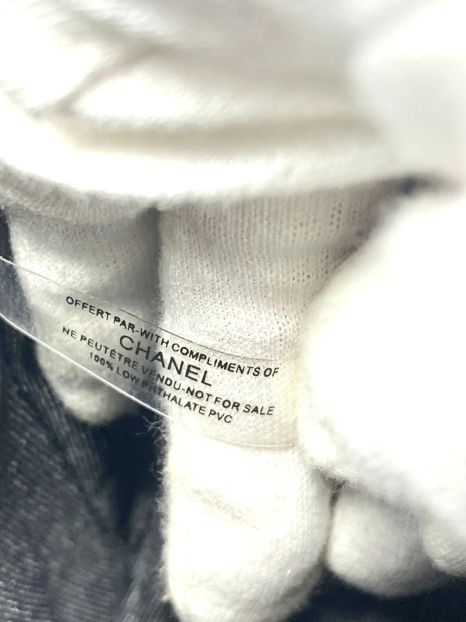 CHANEL Beauty Black Mini Bucket Makeup Bag with Purse Pocket on Chain, VIP Gift with Box, Made in Italy