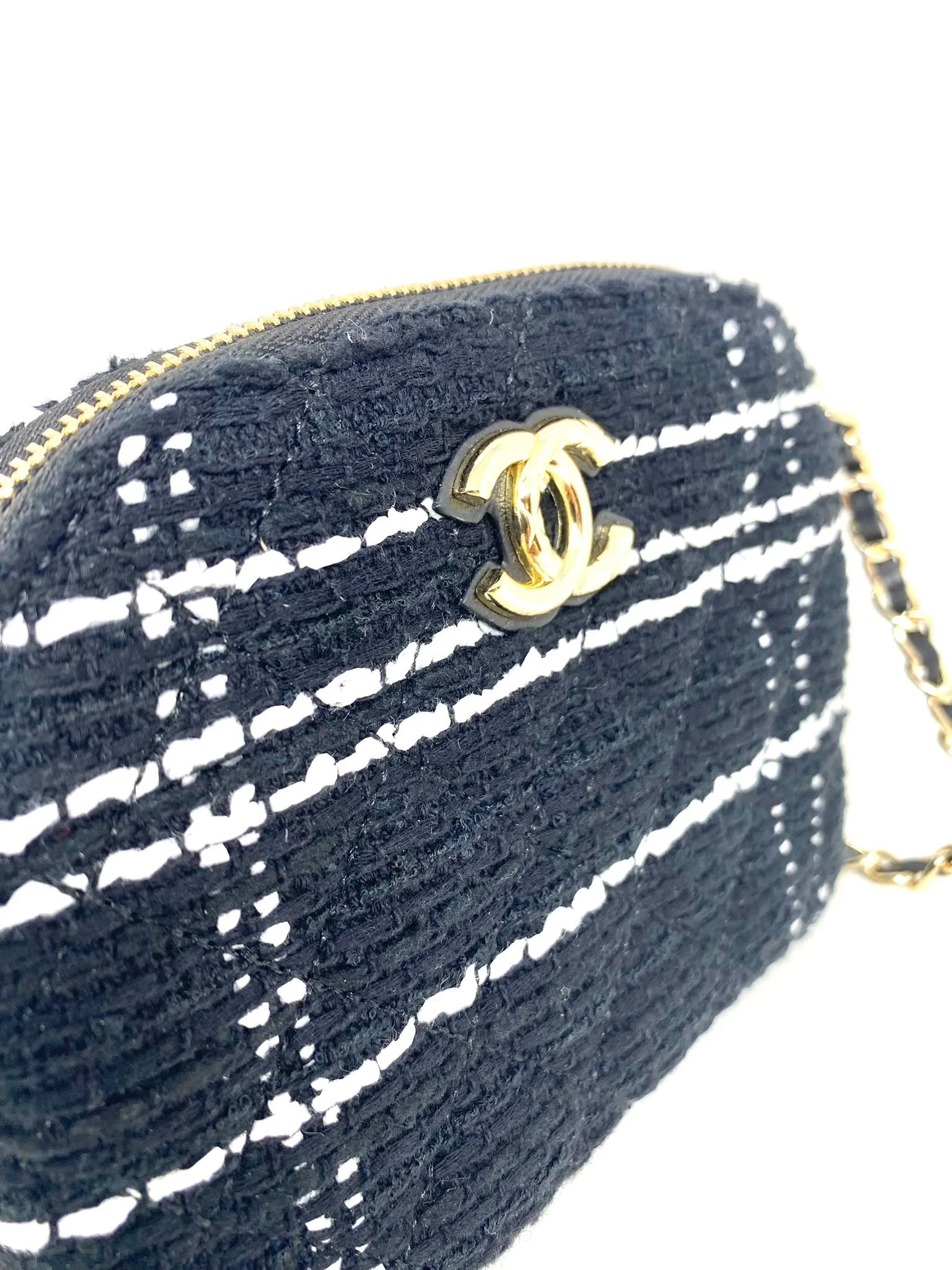 CHANEL Beauty Tweed Mini Makeup Bag – Black & White, (VIP Gift, New in Box with Dust bag), Made in Italy