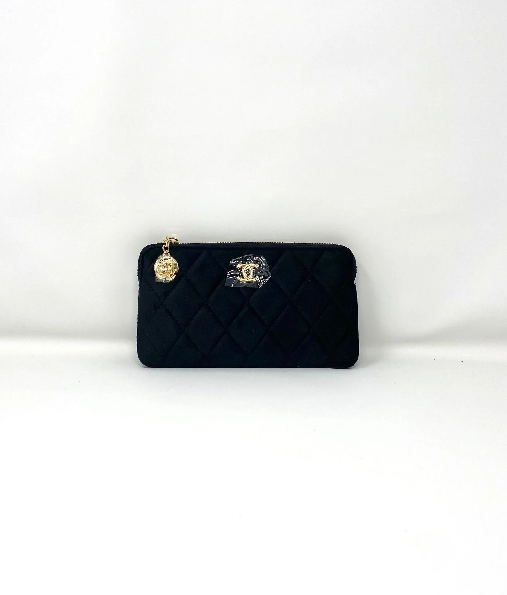 CHANEL Black Velvet Matelassé Quilted Cosmetic Clutch with Box (Limited Edition VIP Gift), Beauty Bag