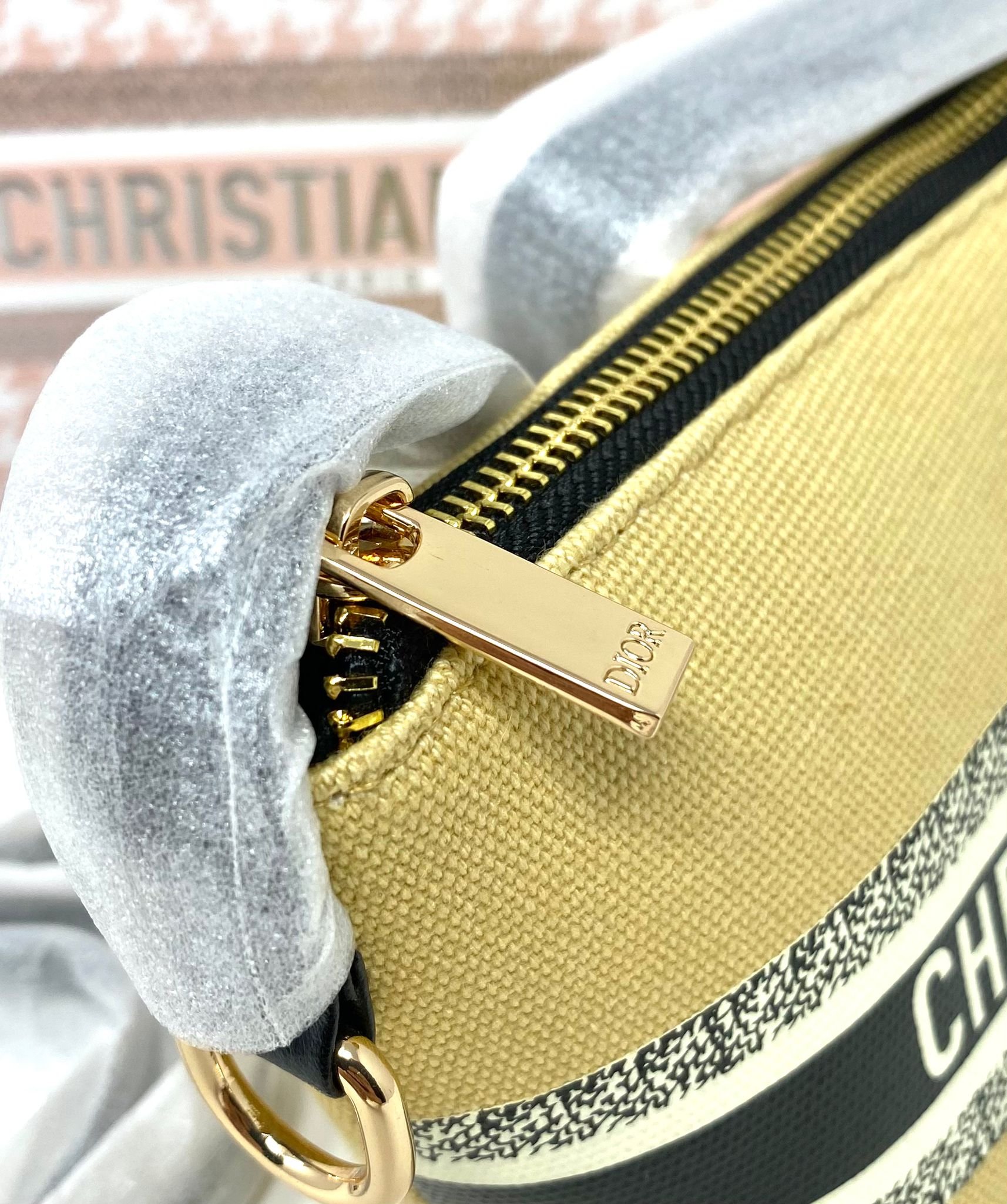 Dior Beauty Beige Canvas Makeup Bag Handbag Crossbody on Chain (VIP Gift)