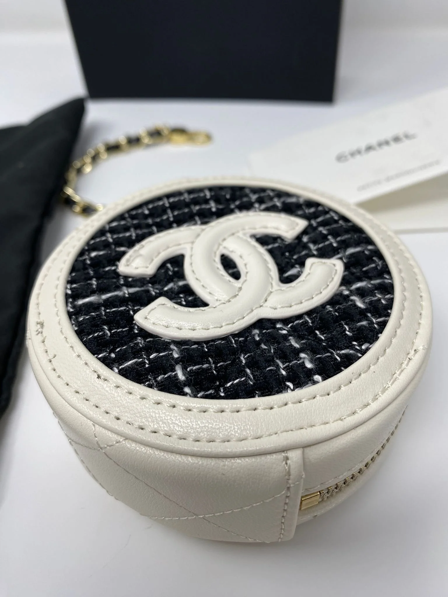 CHANEL Leather & Tweed CC Makeup Bag Vanity Chain (Rare VIP Gift) Mini Cosmetic Bag, with Logo Pouch & Box - Made in Italy