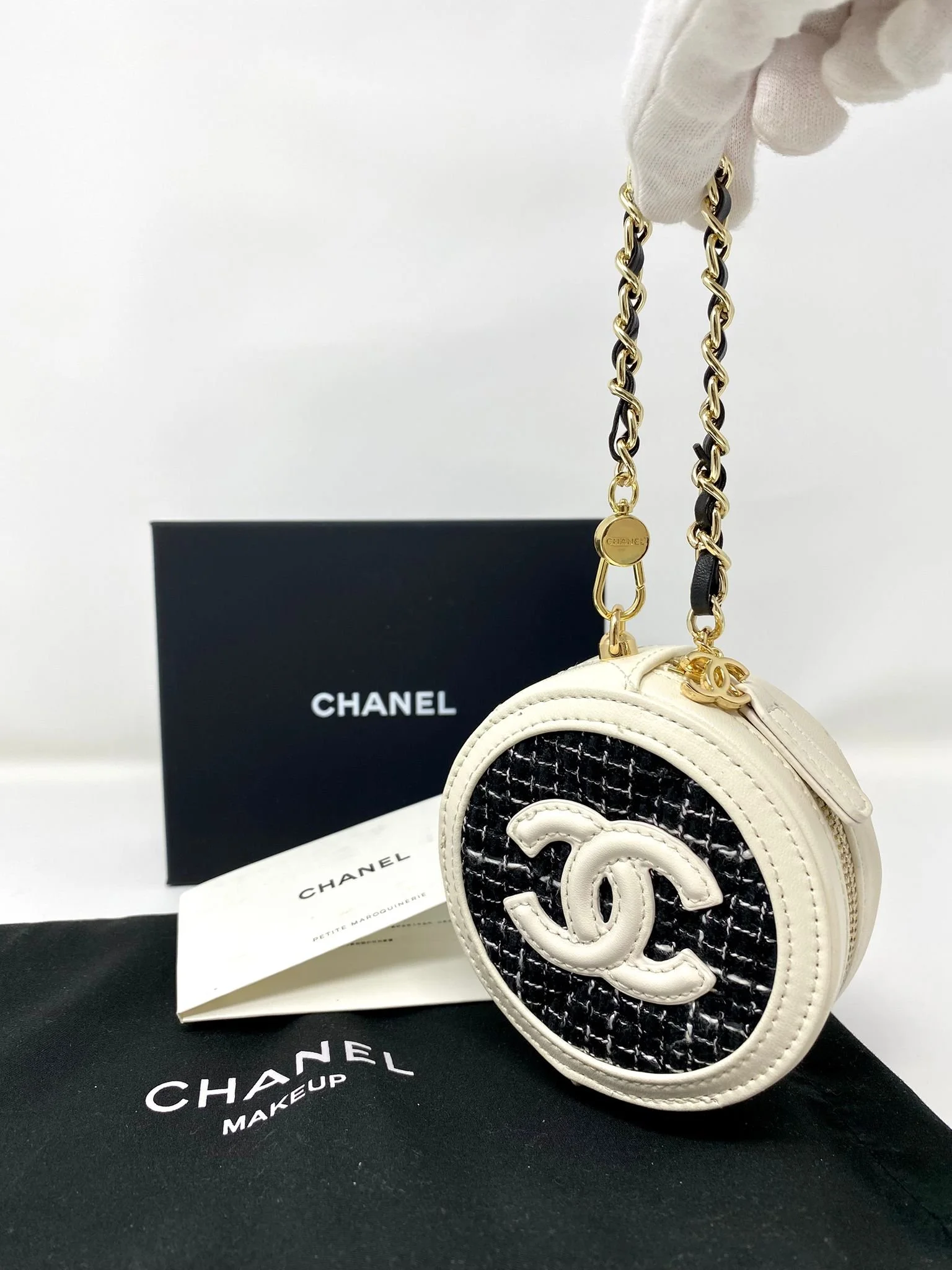 CHANEL Leather & Tweed CC Makeup Bag Vanity Chain (Rare VIP Gift) Mini Cosmetic Bag, with Logo Pouch & Box - Made in Italy
