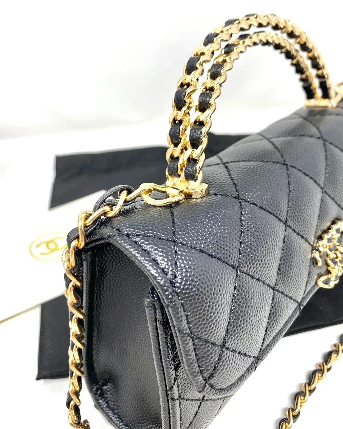 CHANEL Beauty Black Quilted Makeup Bag with Chain (VIP Gift/Box) Made in Italy