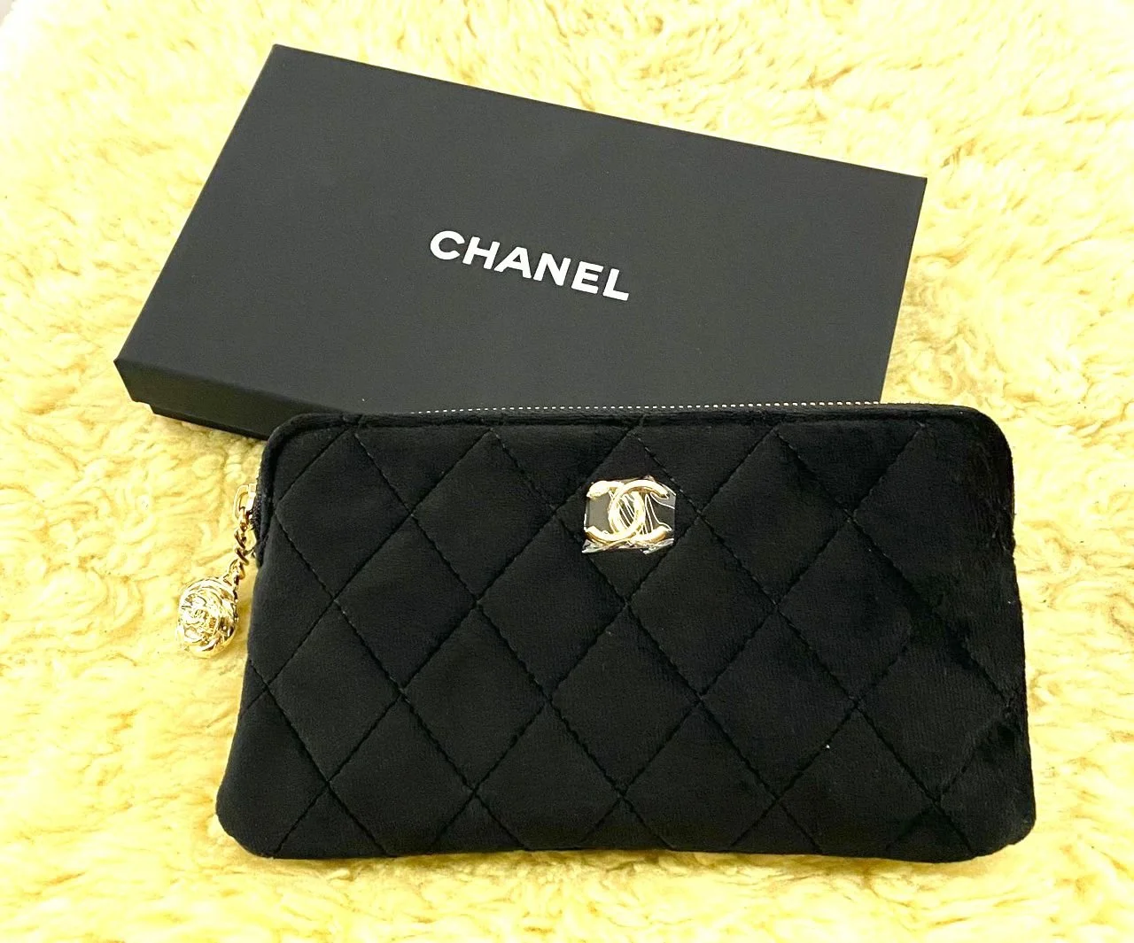 CHANEL Black Velvet Matelassé Quilted Cosmetic Clutch with Box (Limited Edition VIP Gift), Beauty Bag