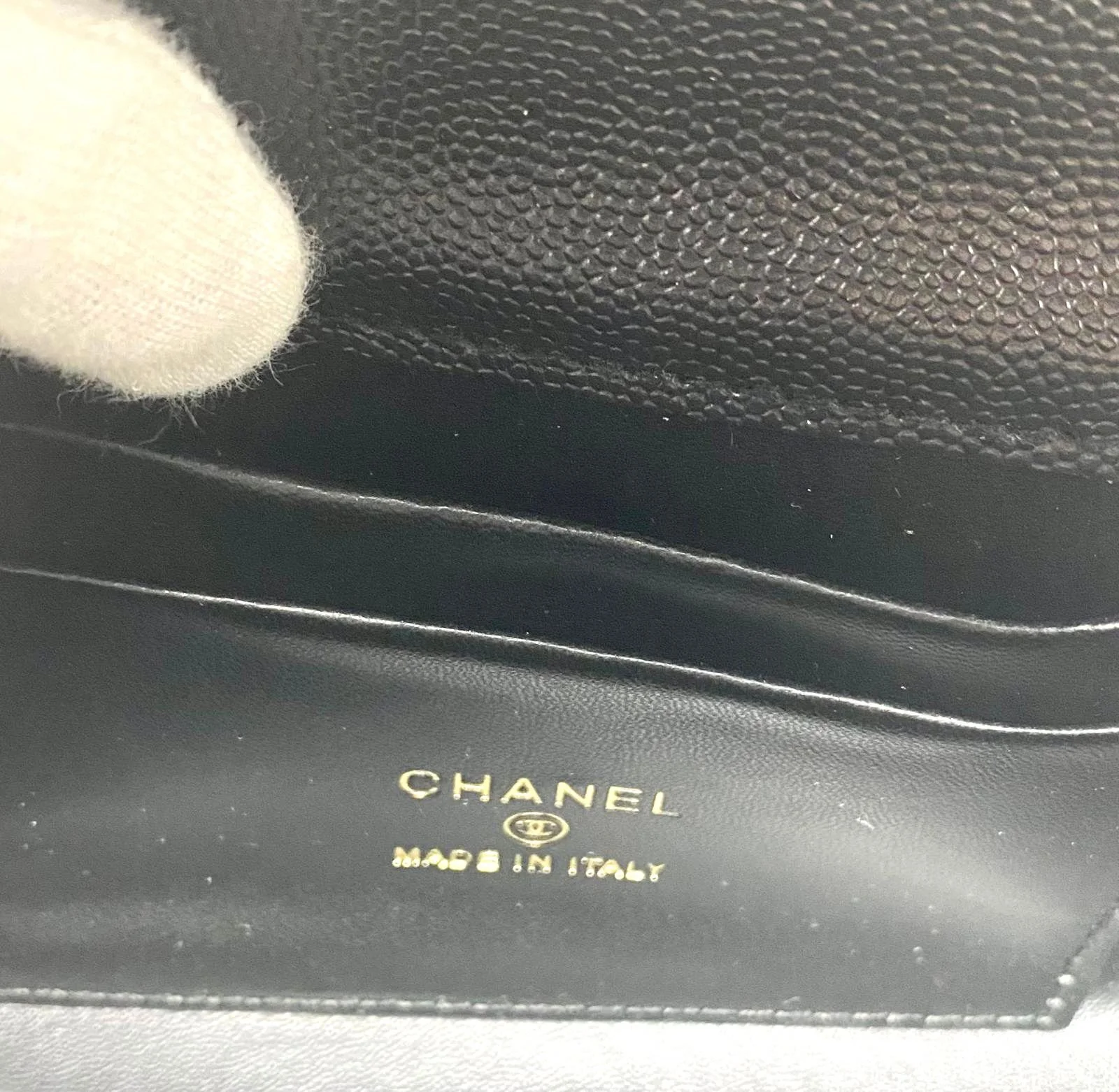 CHANEL Beauty Black Quilted Makeup Bag with Chain (VIP Gift/Box) Made in Italy