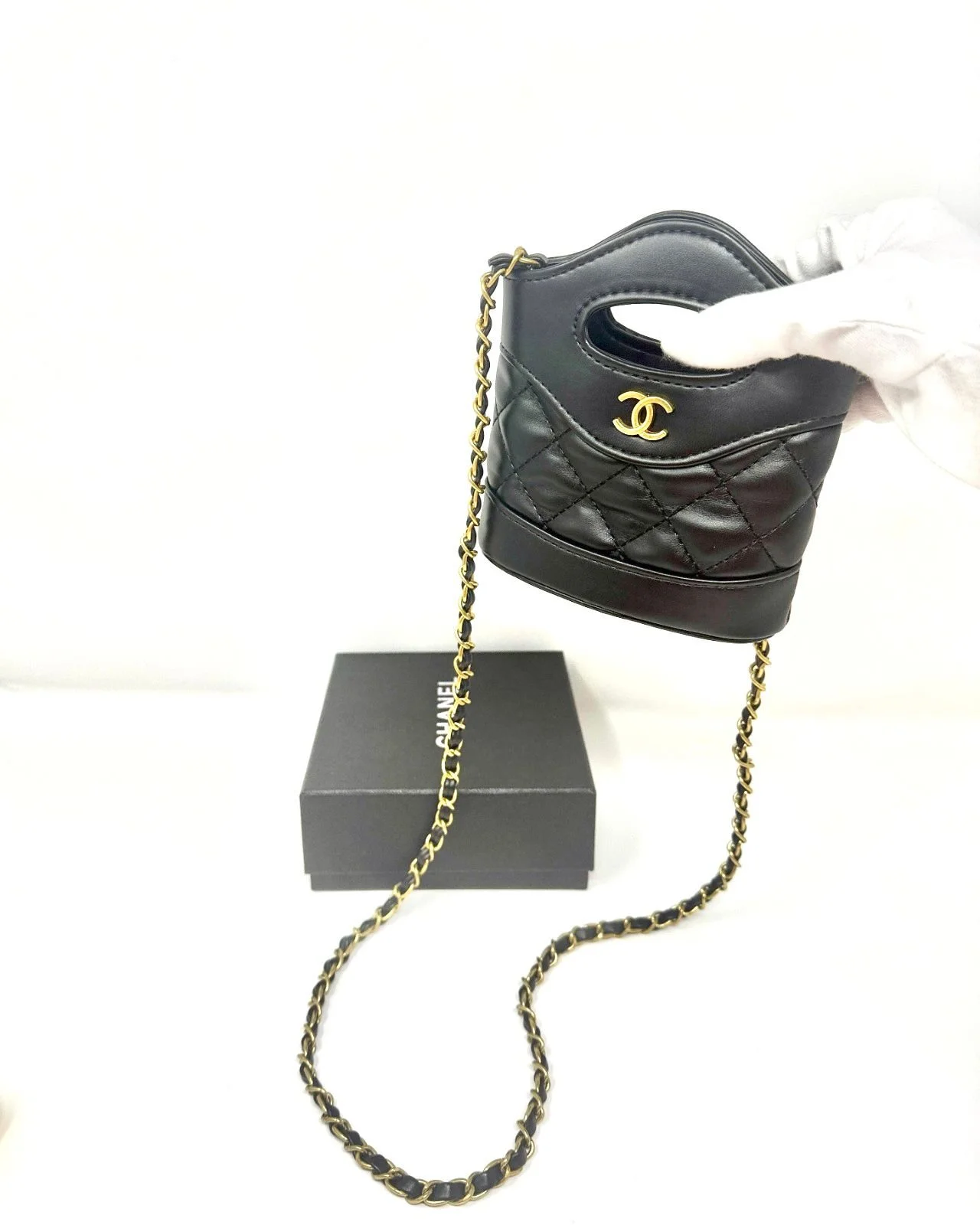 CHANEL Beauty Black Matelassé Quilted Mini Makeup Bag on Chain with Box (VIP Gift) Made in France