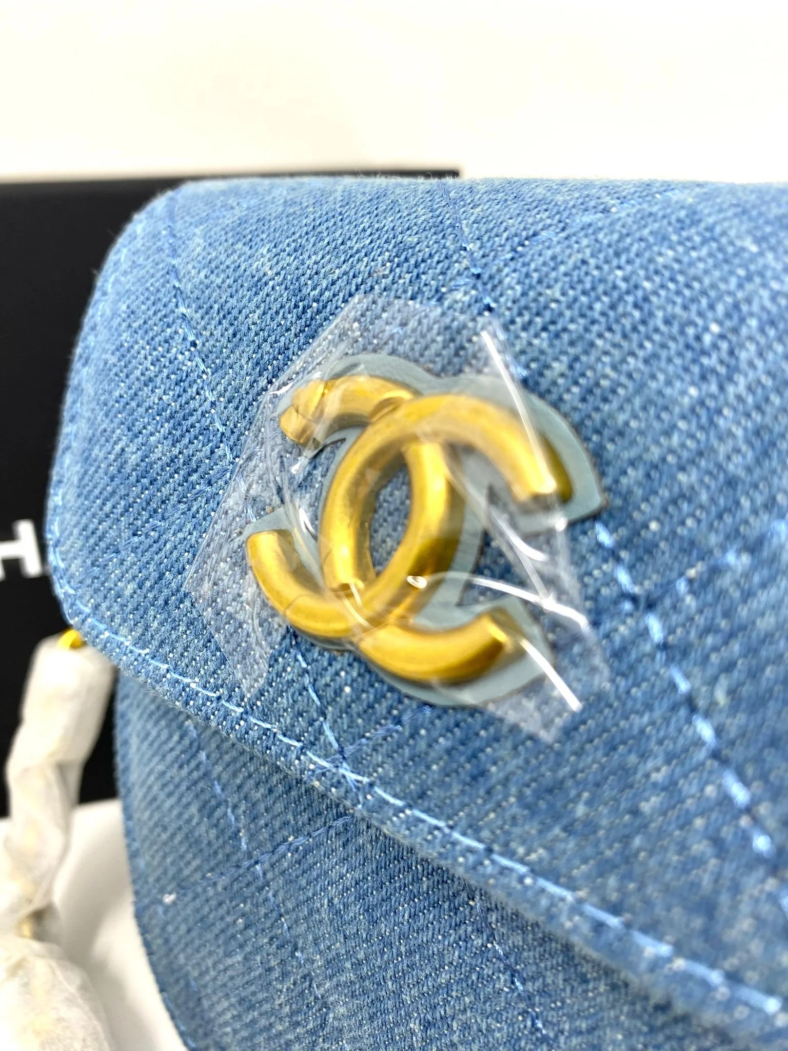 CHANEL Beauty Blue Denim Makeup Bag with Gold-toned Chain (VIP Gift with Box) Made in Italy