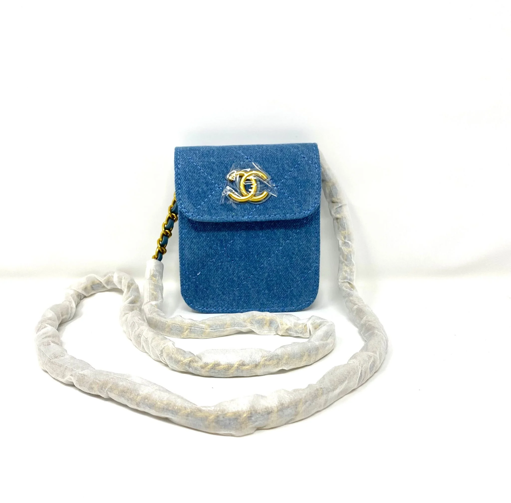 CHANEL Beauty Blue Denim Makeup Bag with Gold-toned Chain (VIP Gift with Box) Made in Italy