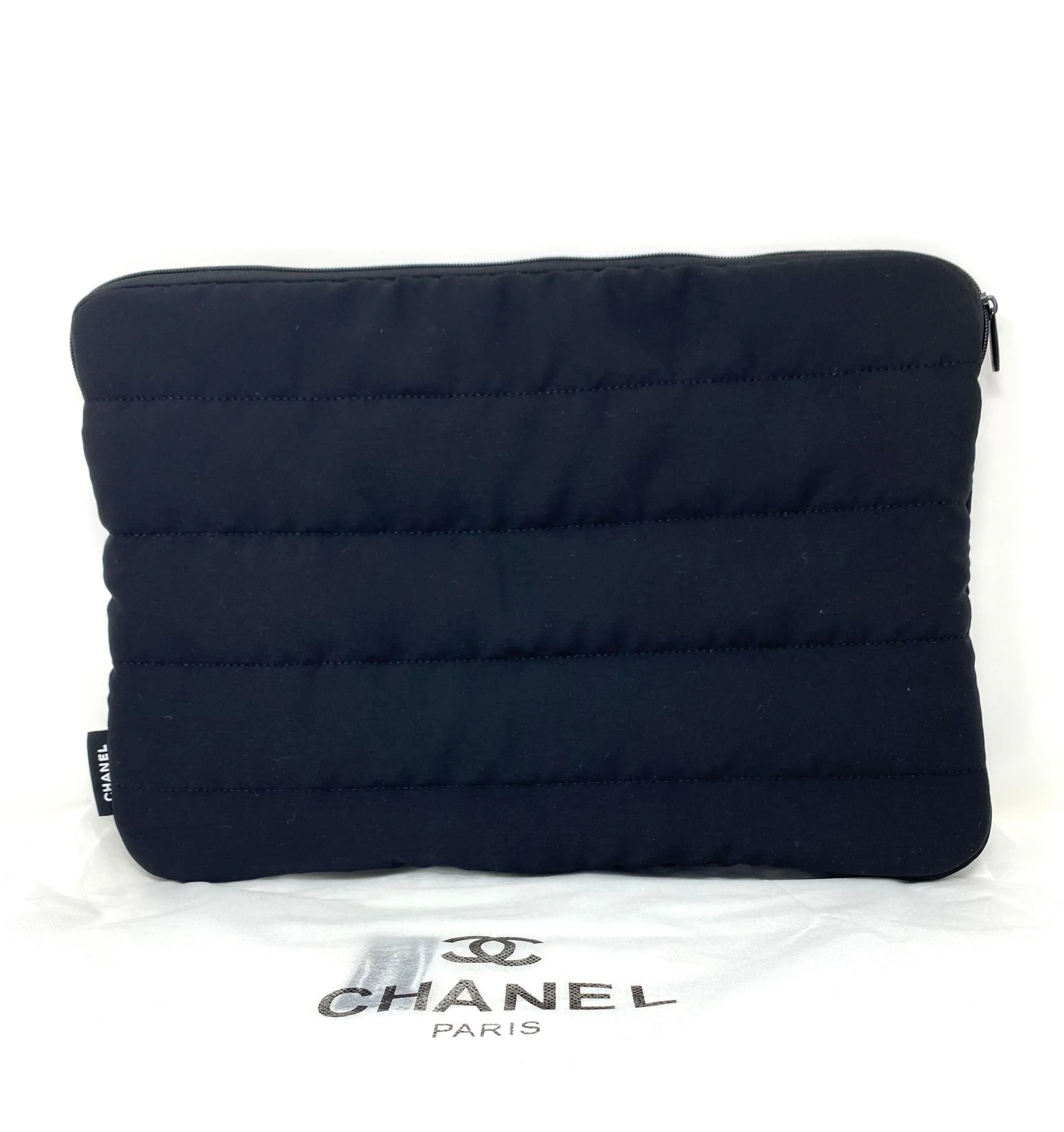 Large CHANEL Beauty Black Quilted Makeup Bag Puffy Cosmetic Bag (VIP Gift with Pouch) 