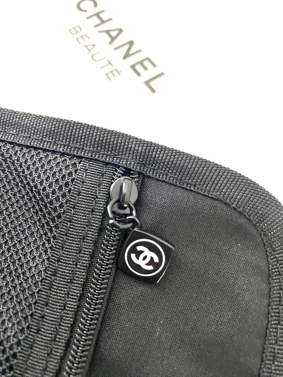 CHANEL Large Black Hanging Makeup Case w/ Box (VIP Gift) Logo Travel Beauty Bag