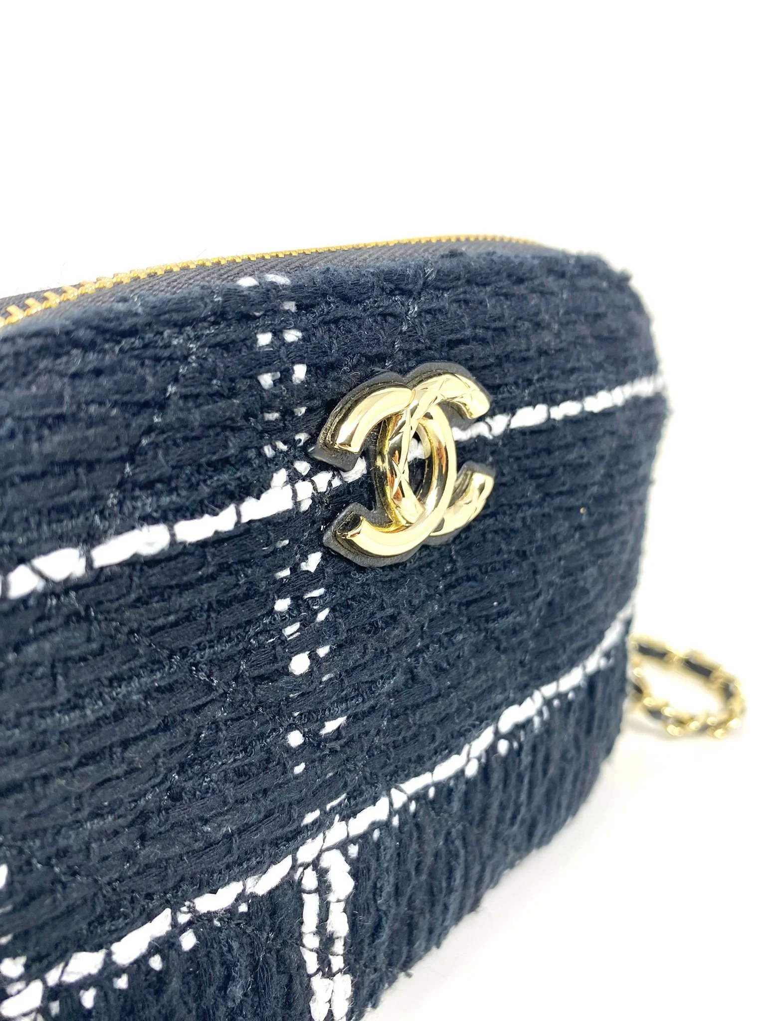 CHANEL Beauty Tweed Mini Makeup Bag – Black & White, (VIP Gift, New in Box with Dust bag), Made in Italy