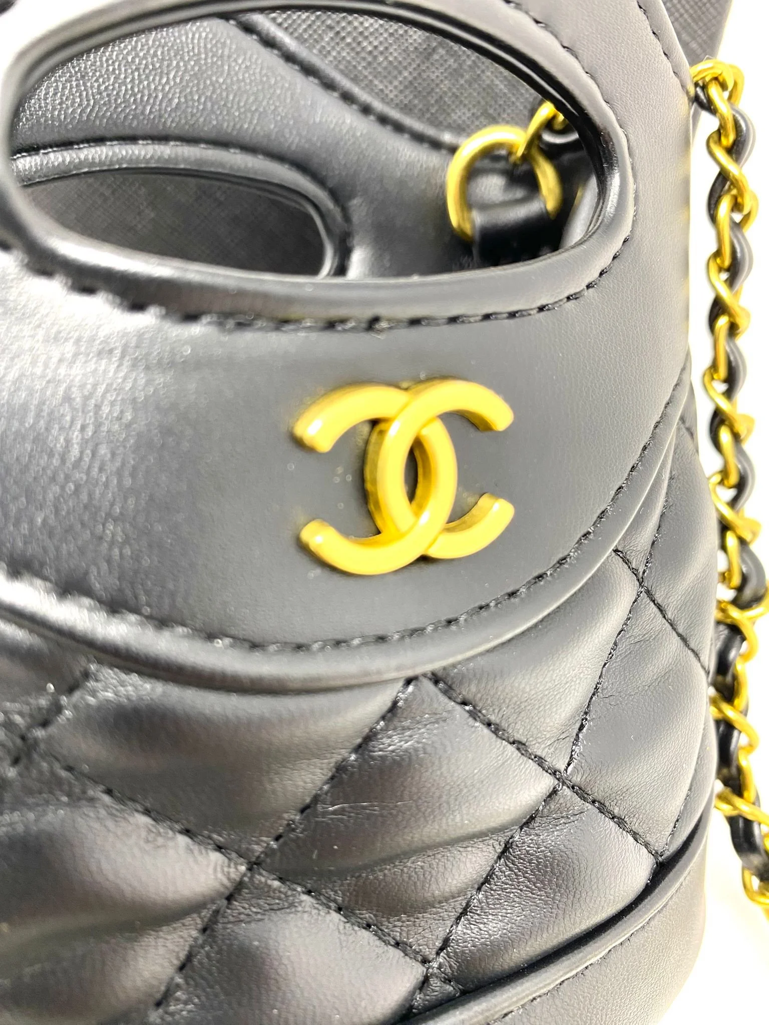 CHANEL Beauty Black Matelassé Quilted Mini Makeup Bag on Chain with Box (VIP Gift) Made in France