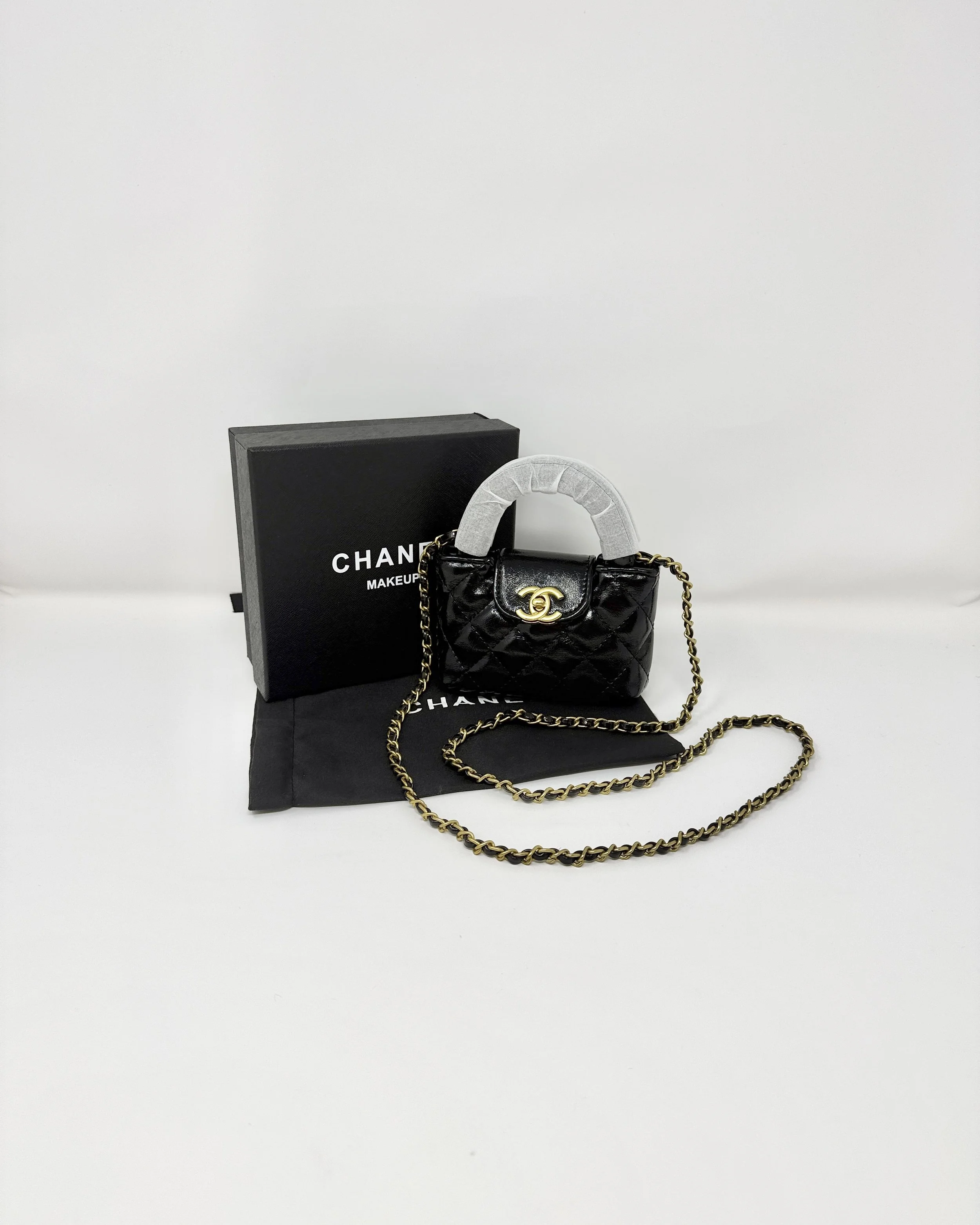 CHANEL Beauty Black Quilted Mini Makeup Bag with Chain – (VIP Gift with Box)  Made in France, Beauty Pouch