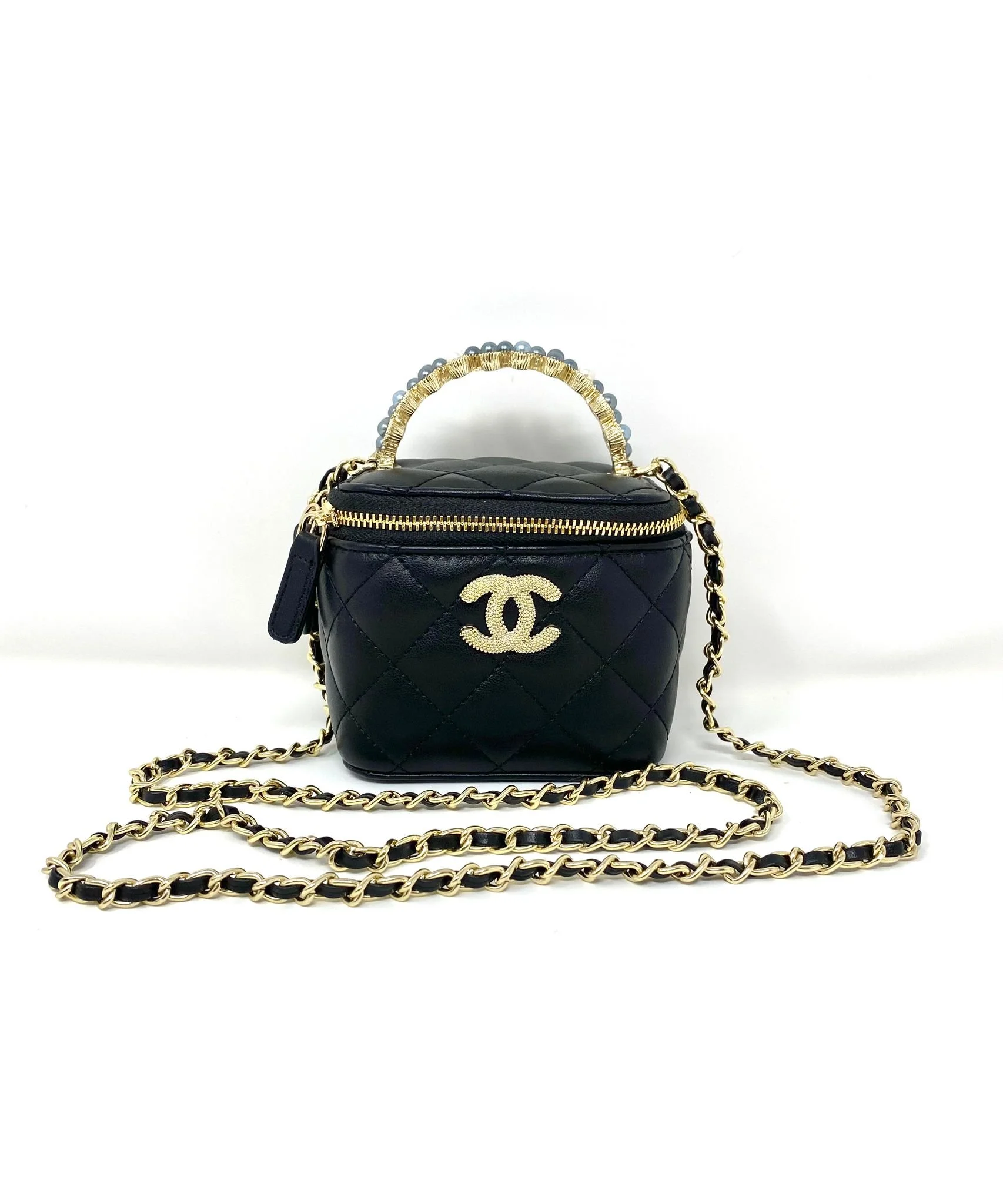 CHANEL Beauty Black Quilted Makeup Bag with Mirror on Chain (VIP Gift) Made in Italy