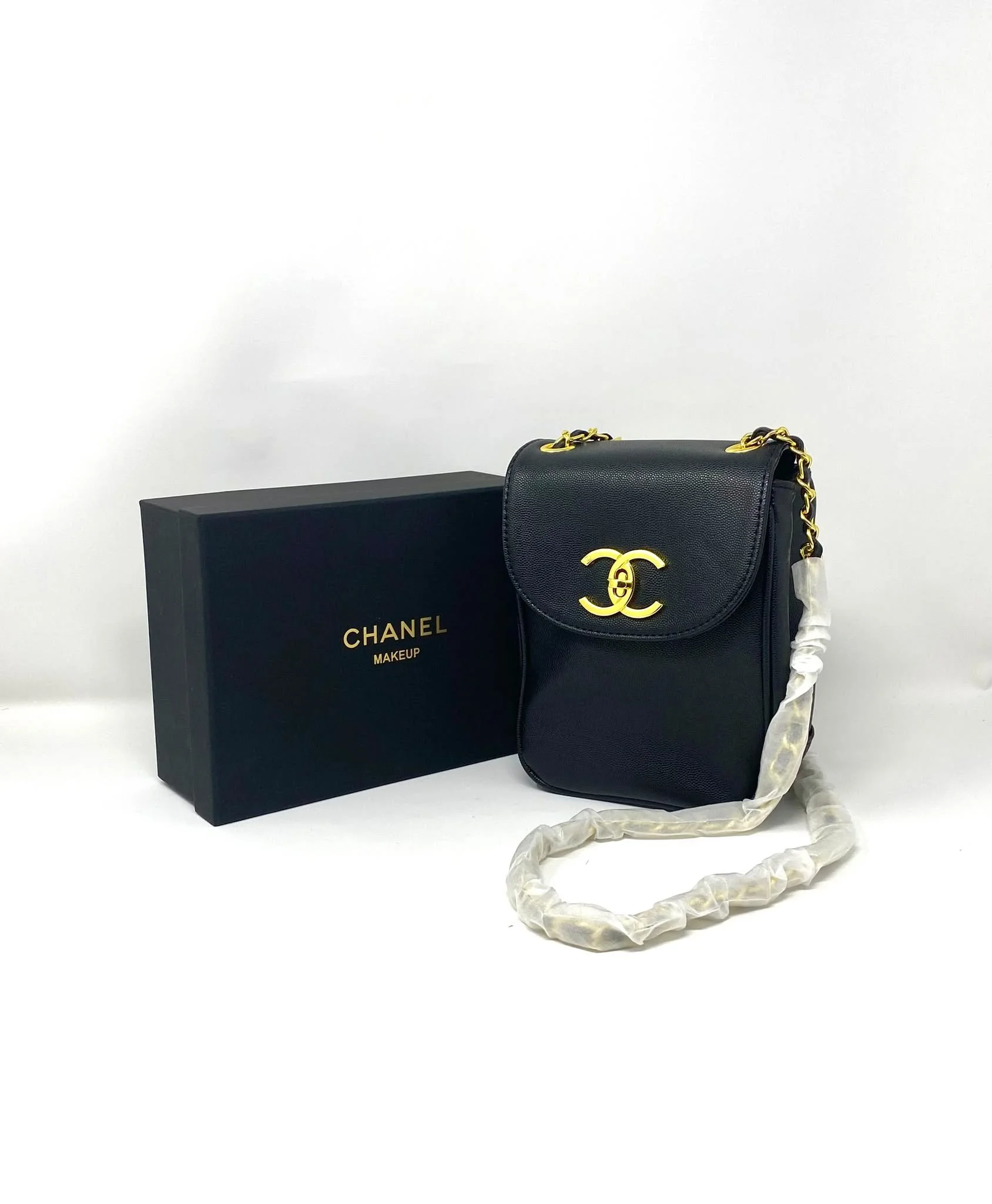 CHANEL Beauty Black Crossbody Vanity Bag with Gold CC Logo (VIP Gift with Box)