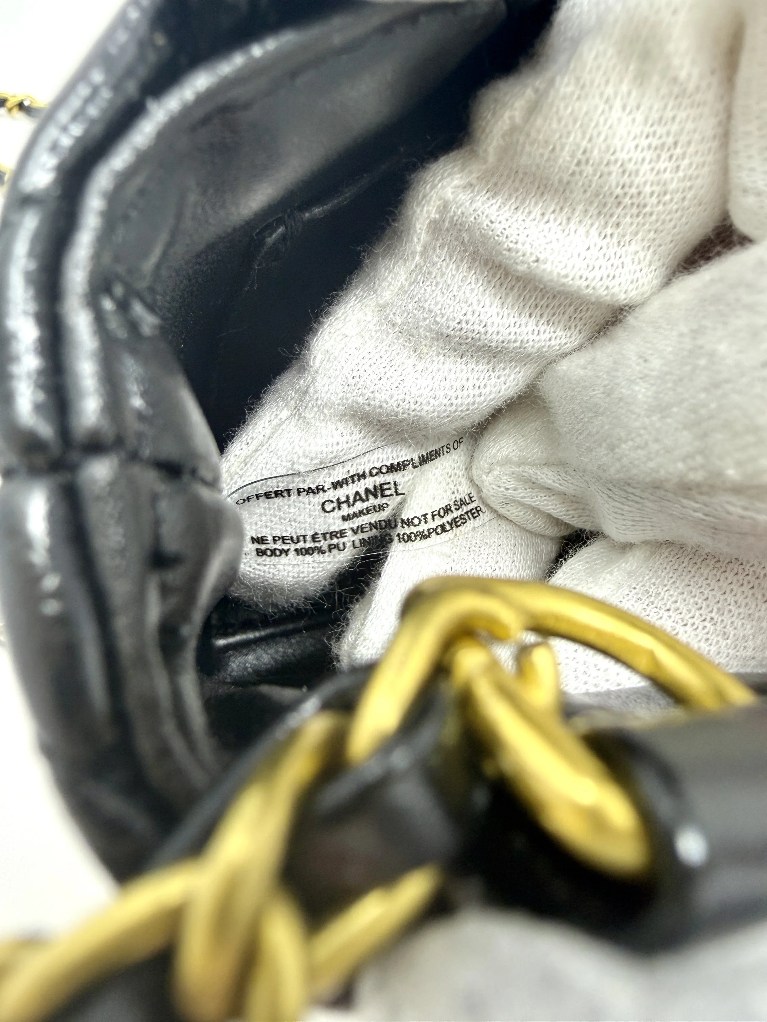 CHANEL Beauty Black Quilted Mini Makeup Bag with Chain – (VIP Gift with Box)  Made in France, Beauty Pouch