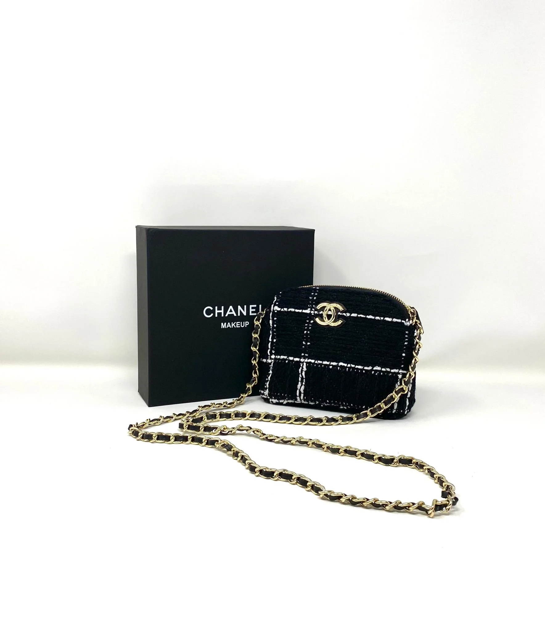 CHANEL Beauty Tweed Mini Makeup Bag – Black & White, (VIP Gift, New in Box with Dust bag), Made in Italy