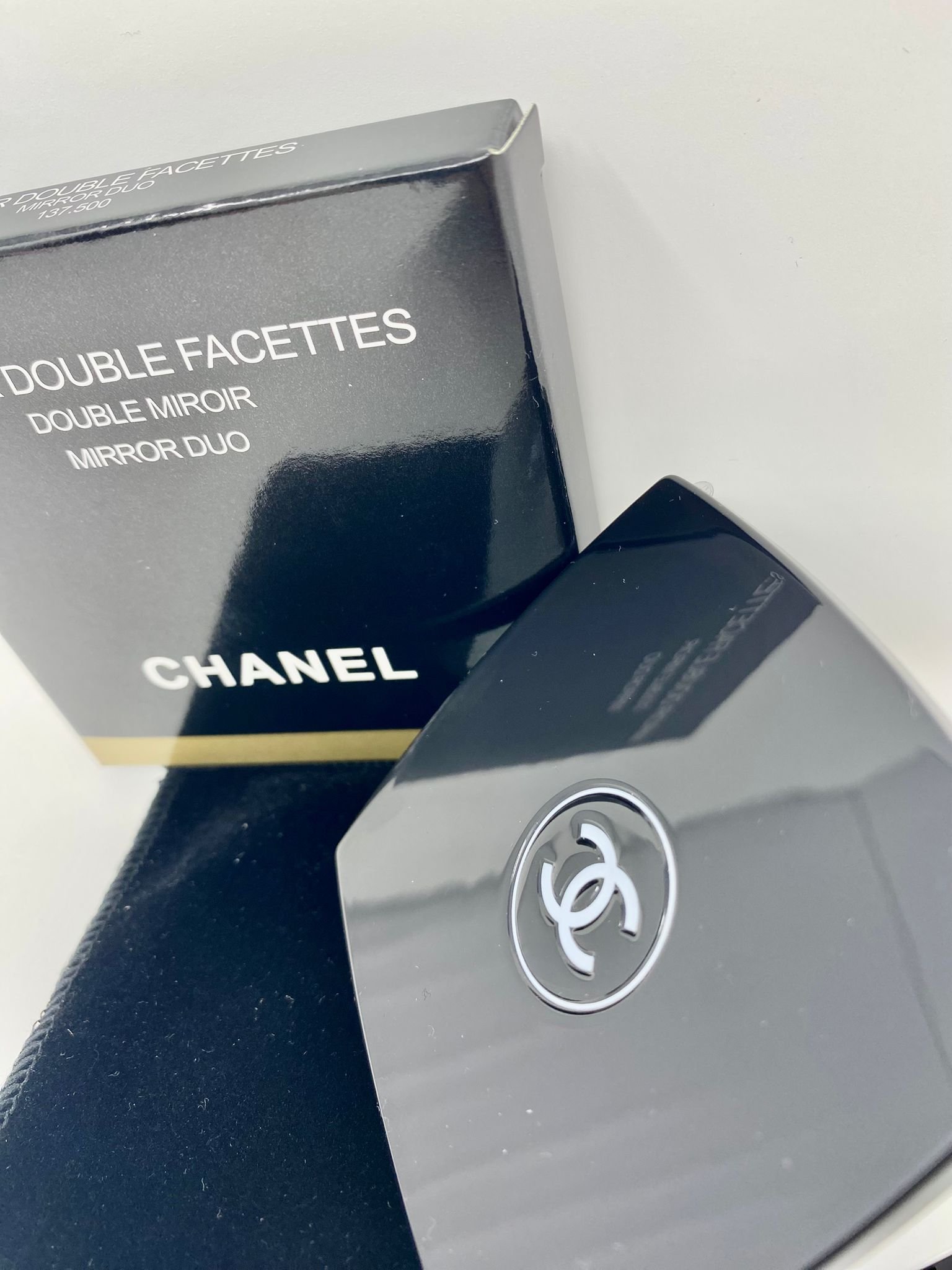 CHANEL Beauty CC Logo Black Double Facette Compact Mirror New/Box (VIP Gift)