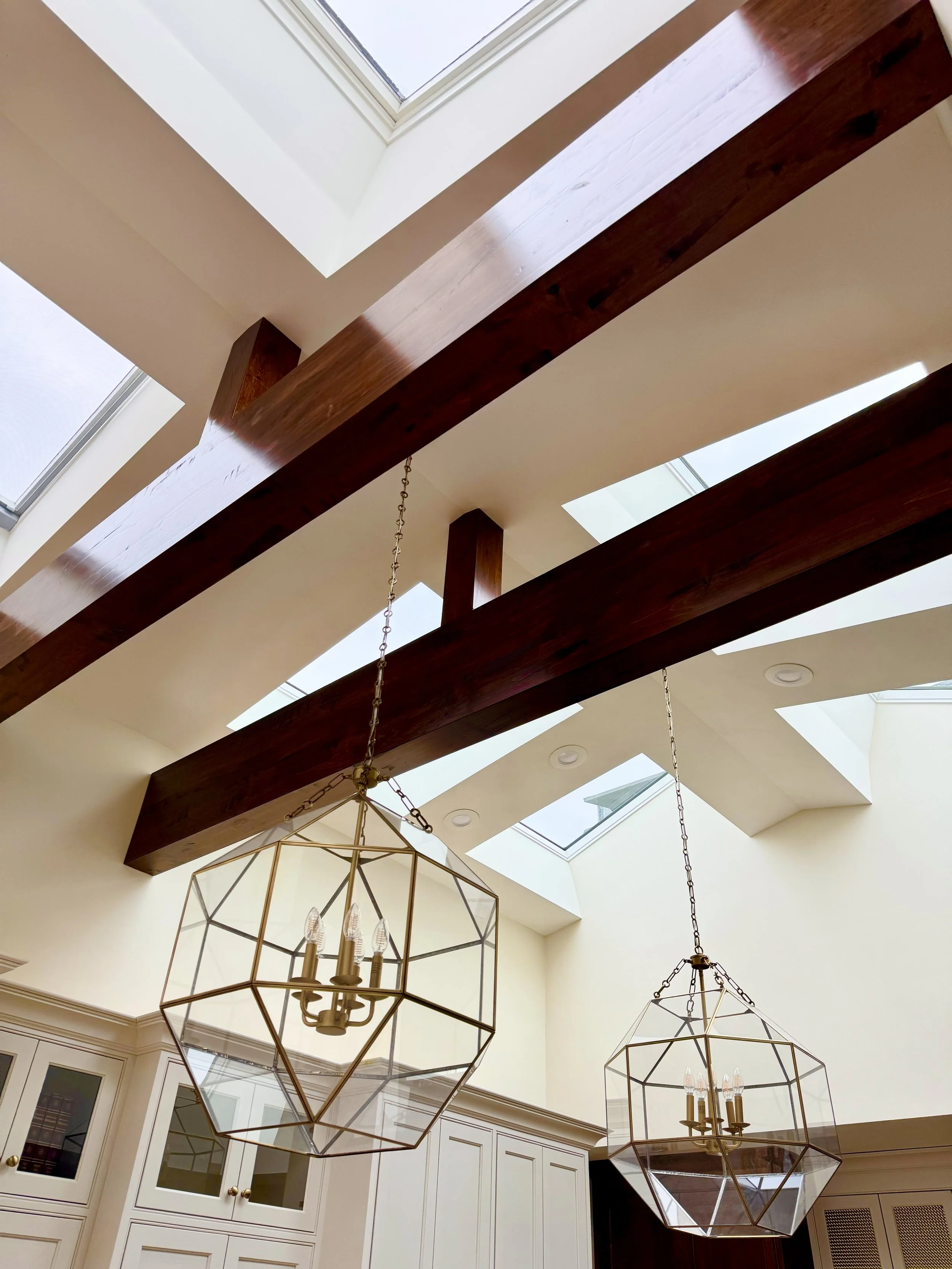Full Kitchen Remodel in Syracuse, New York.
worked in collaboration with Susan Clark Interiors