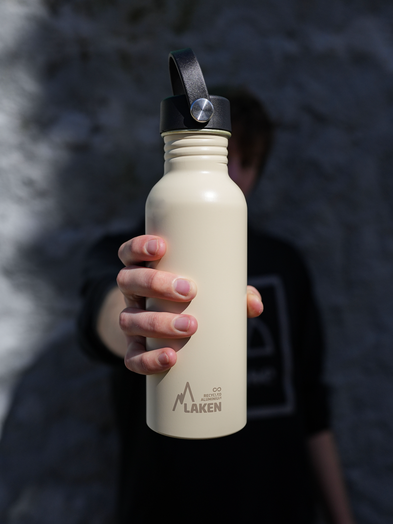 LAKEN_BOTELLA_AGUA_SPORT_PUBLICIDAD_PUB_MARKETING_004.png