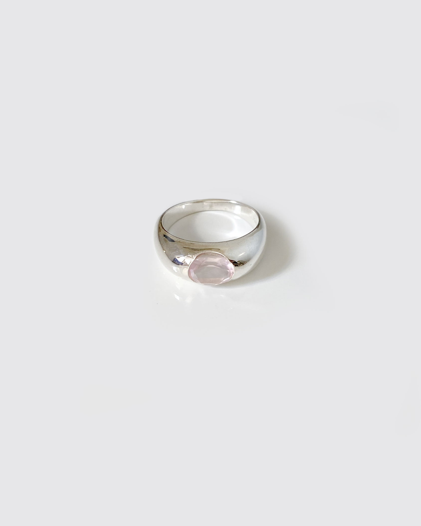 Bold con pietra rosa.png