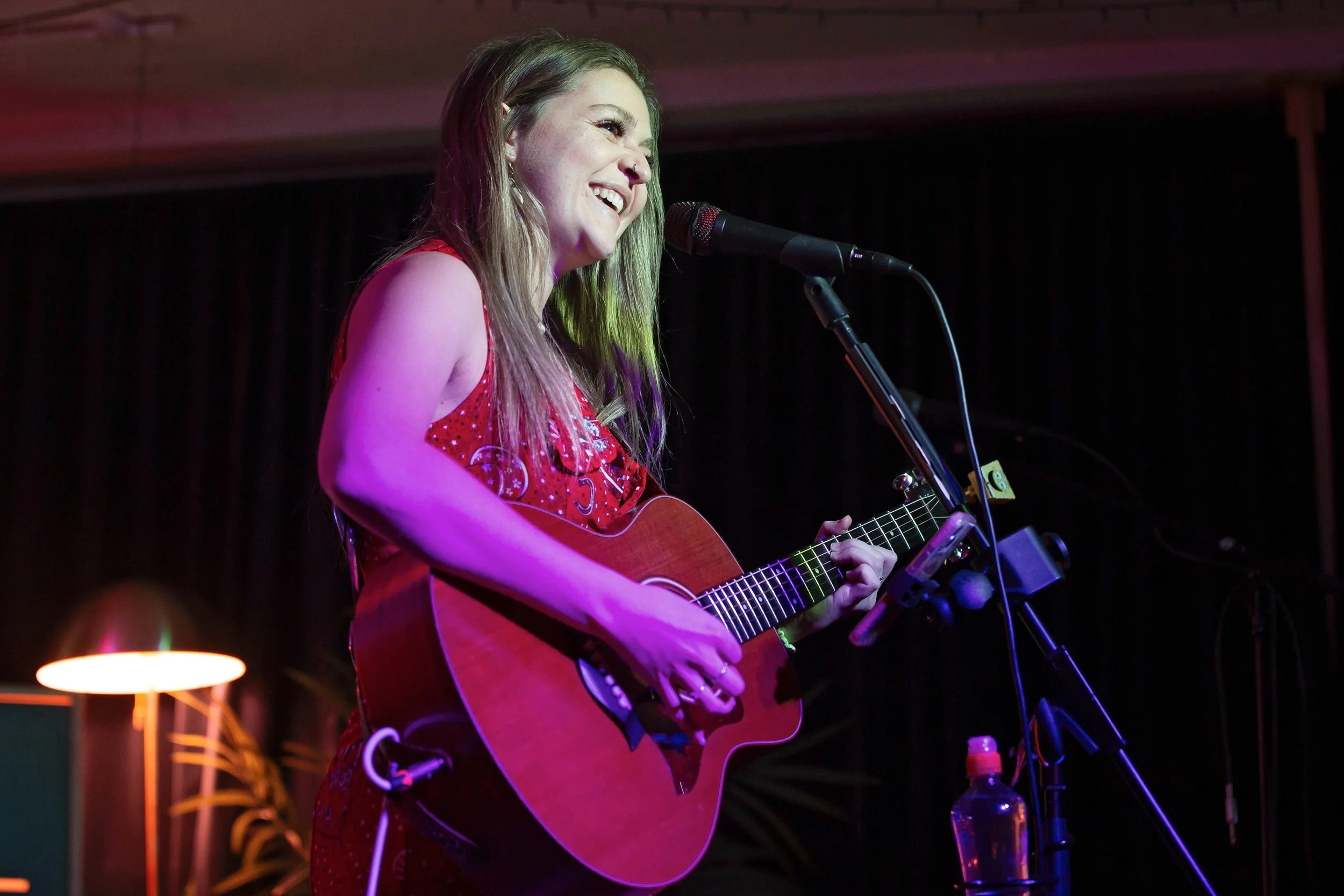 Live at Acanteen Chelmsford: New Music, Storytelling &amp; a Sold-Out Crowd