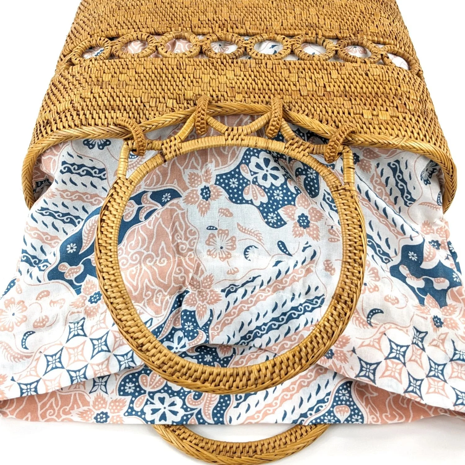 Nantucket Coast - Handmade Bali Bag Pink.jpg